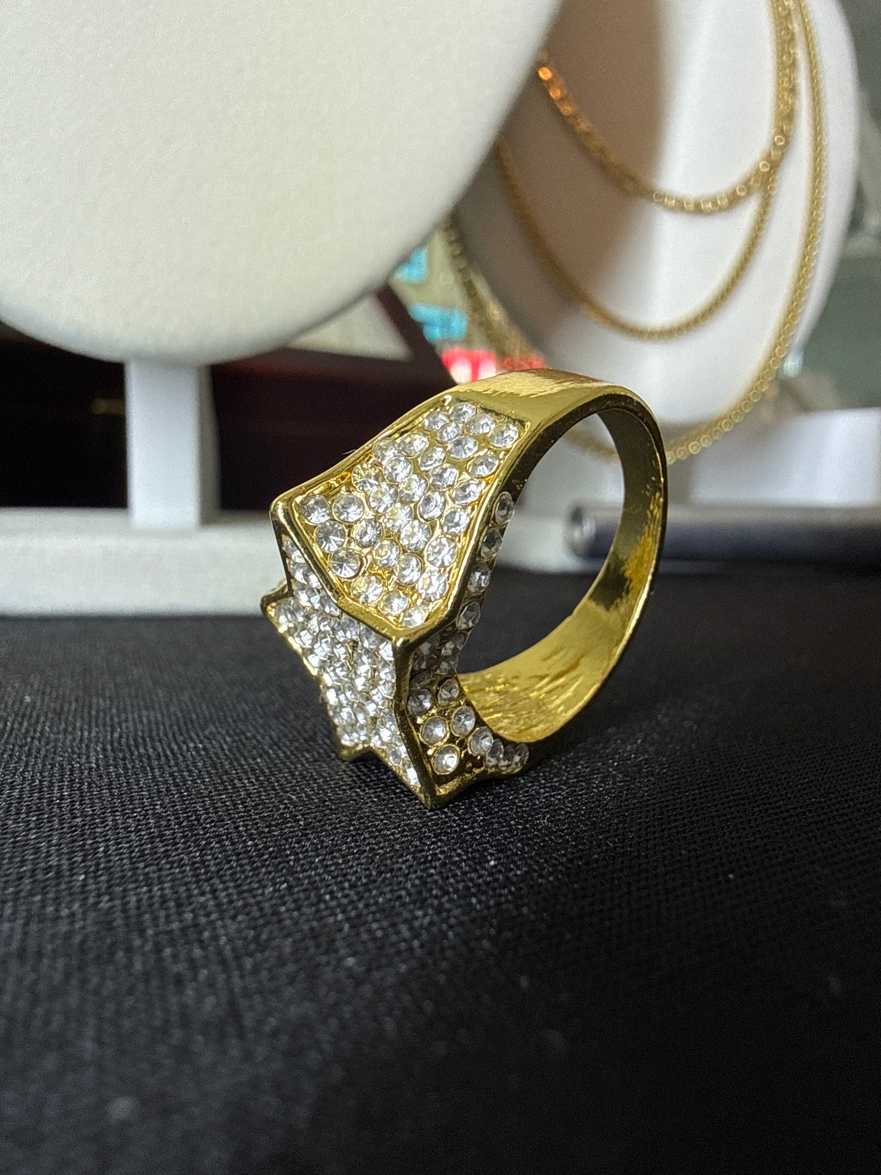 Stainless steel ring with CZ diamonds