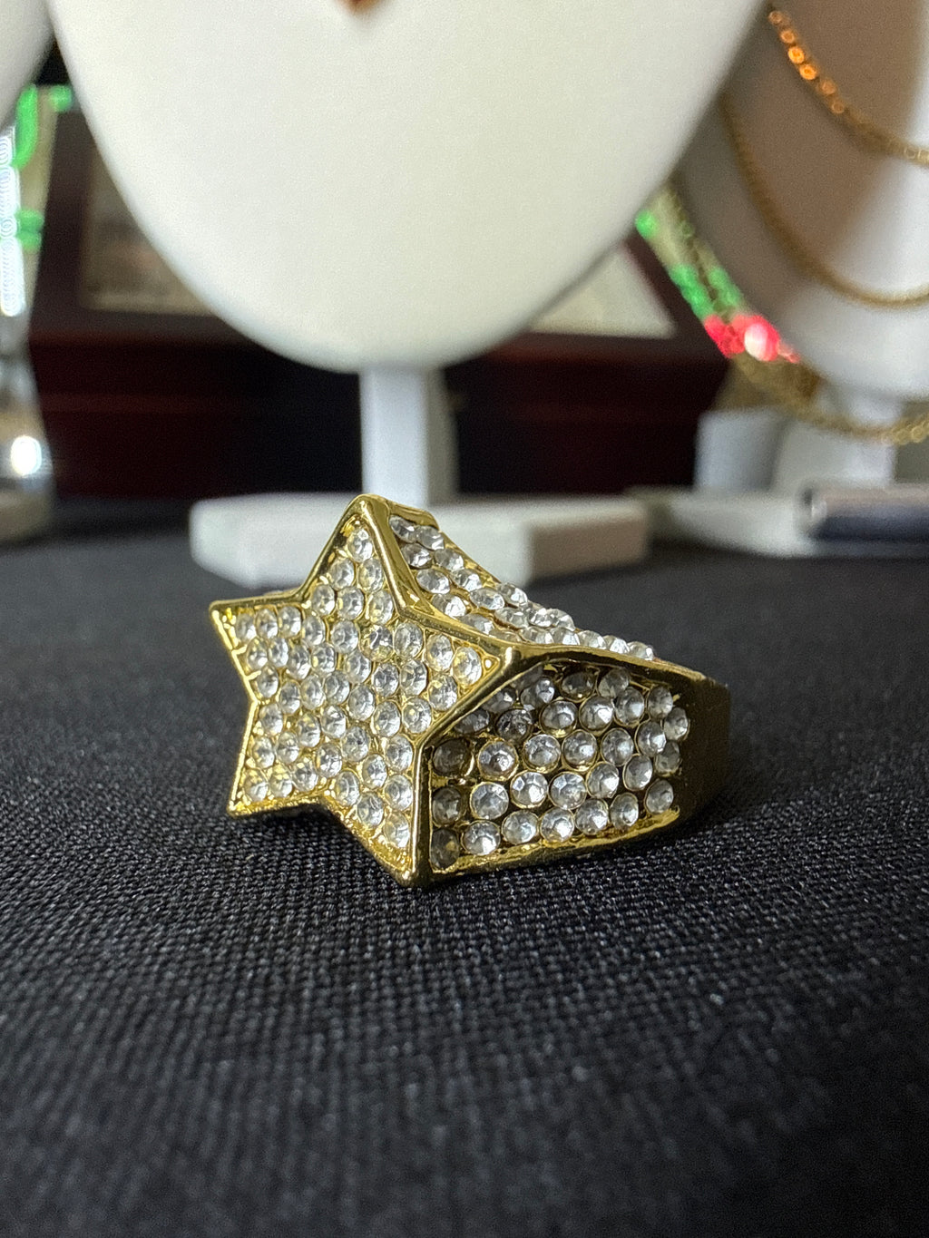 Stainless steel ring with CZ diamonds