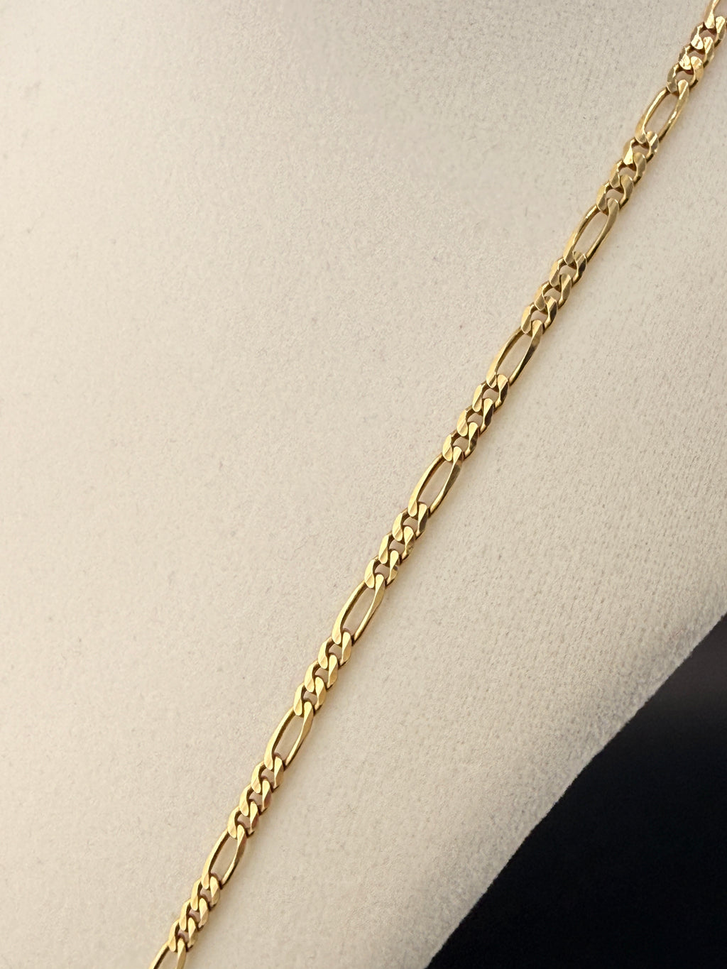 14K Solid Gold 3.15MM Figaro Chain — 24 Inches