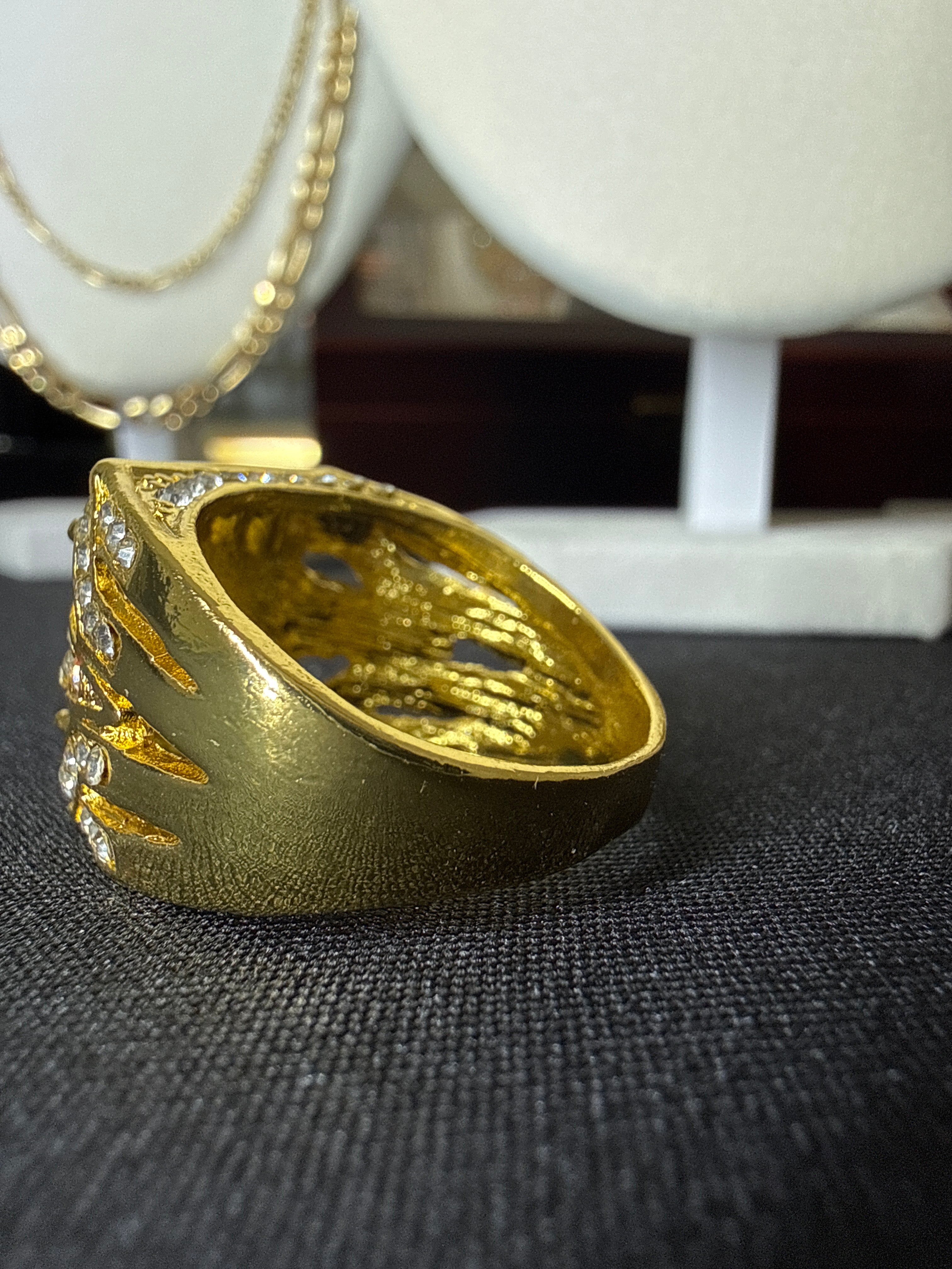 Gold ring