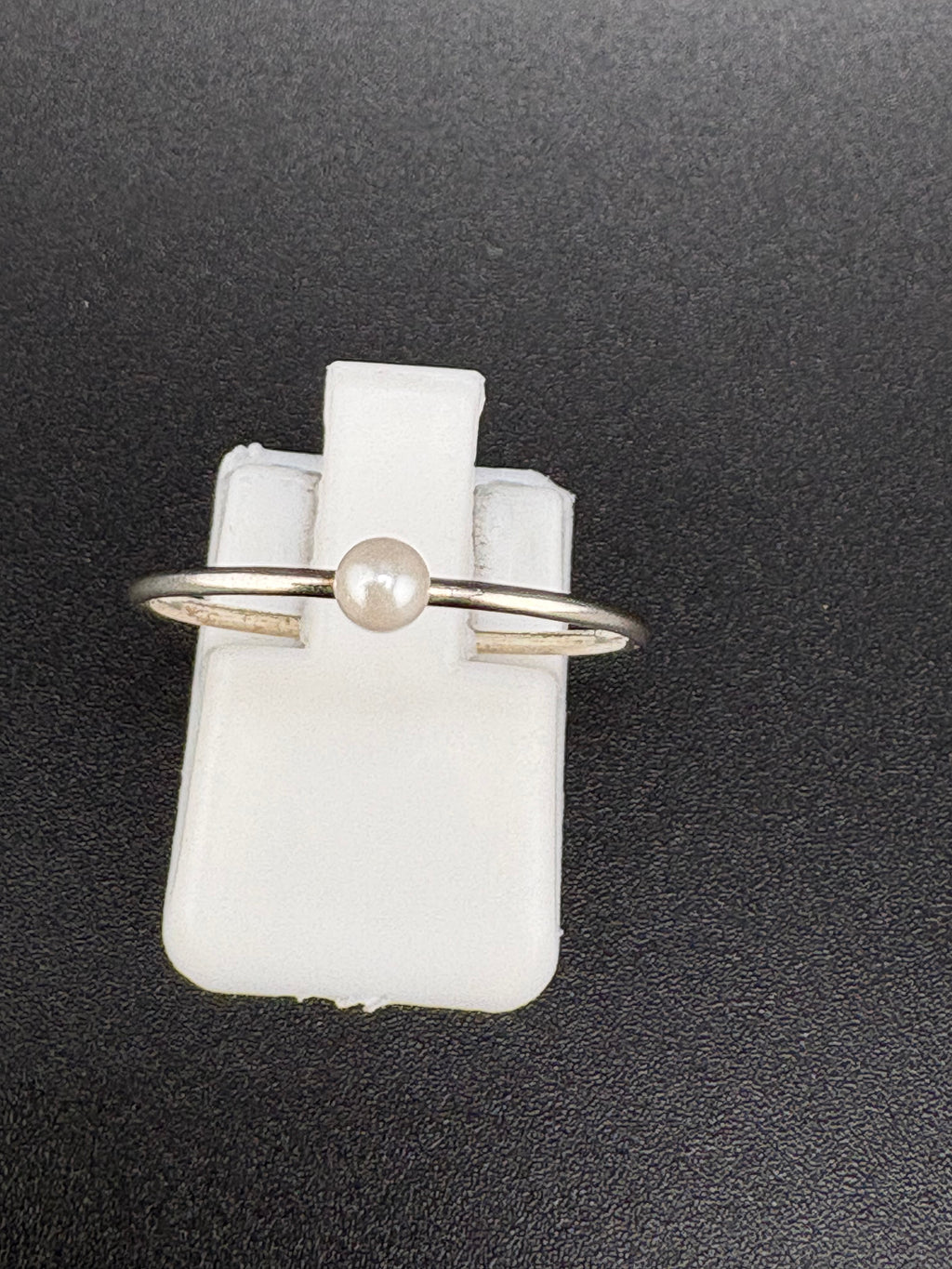 .925 Sterling Silver Small Pearl Ring – 0.52g
