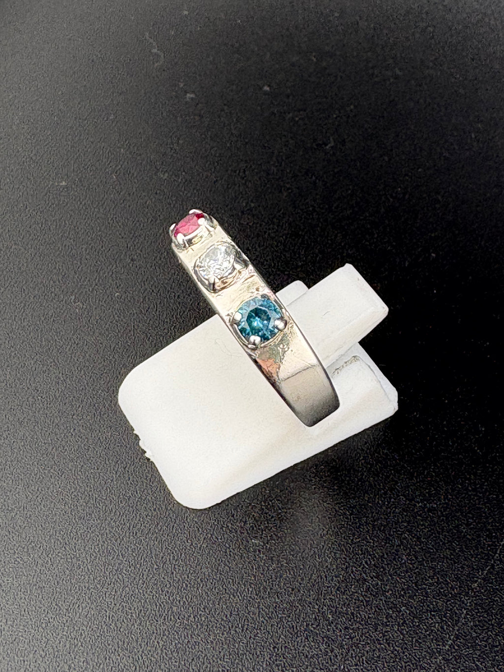 925 Sterling Silver Red, White & Blue Stone Ring – Size 7
