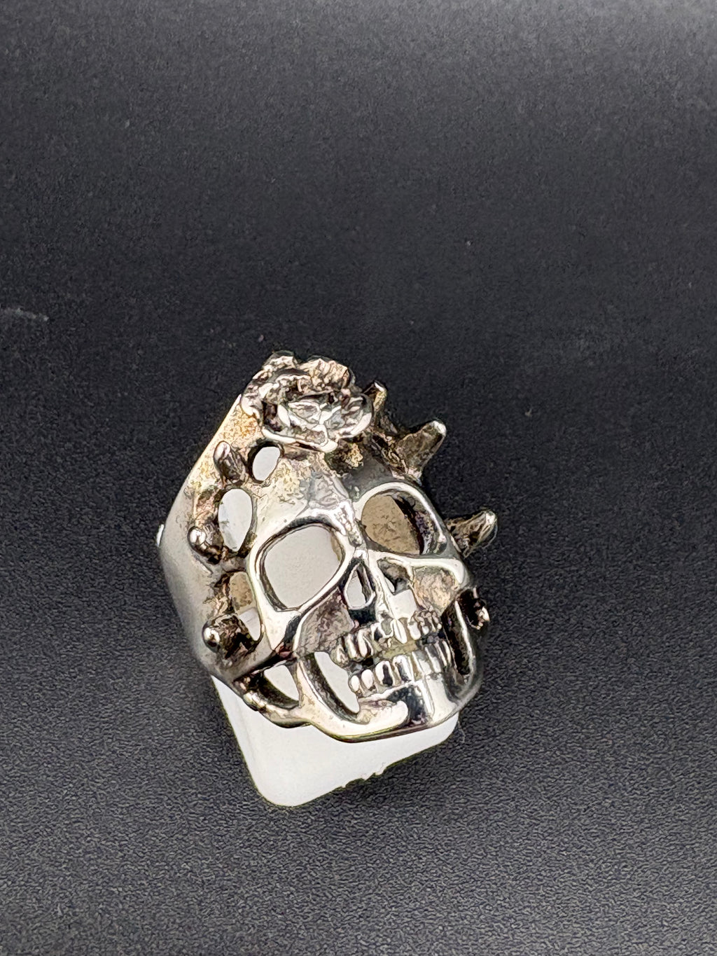 .925 Sterling Silver Skull & Rose Ring – 9g – Size 6.75