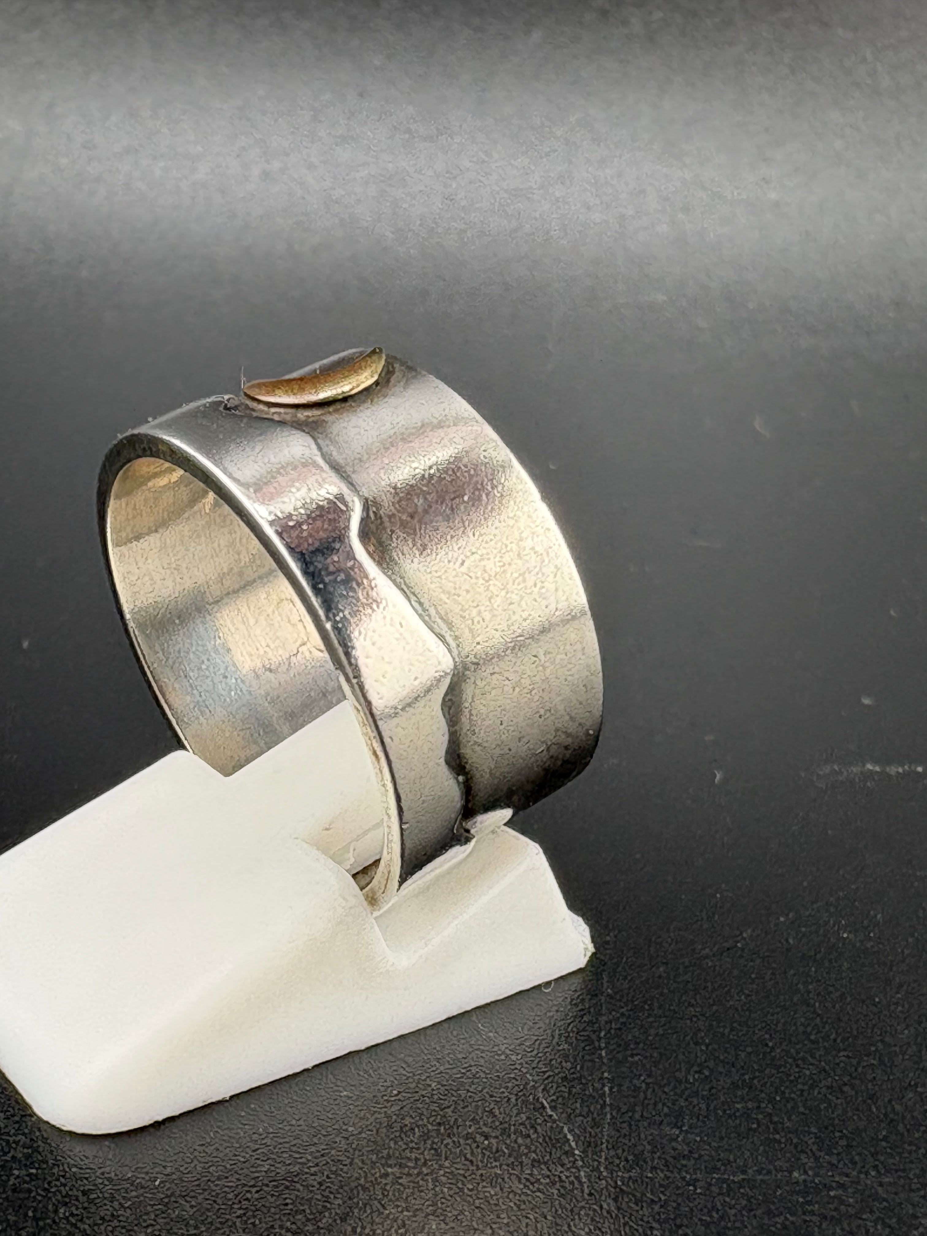 .925 Sterling Silver Moon & Mountain Ring – 5.73g – Size 8