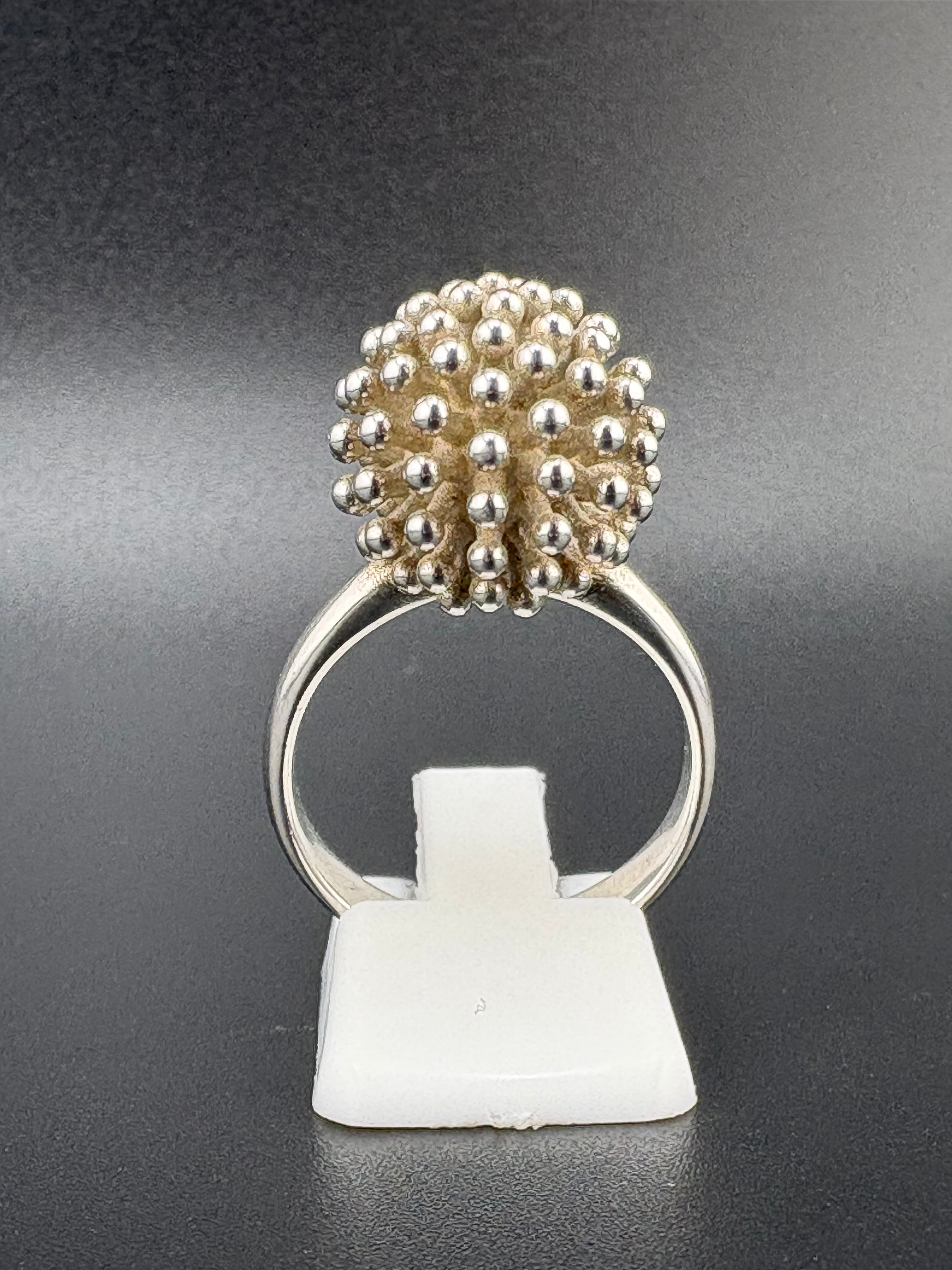.925 Sterling Silver Firework Ball Ring – 9.67g – Size 8