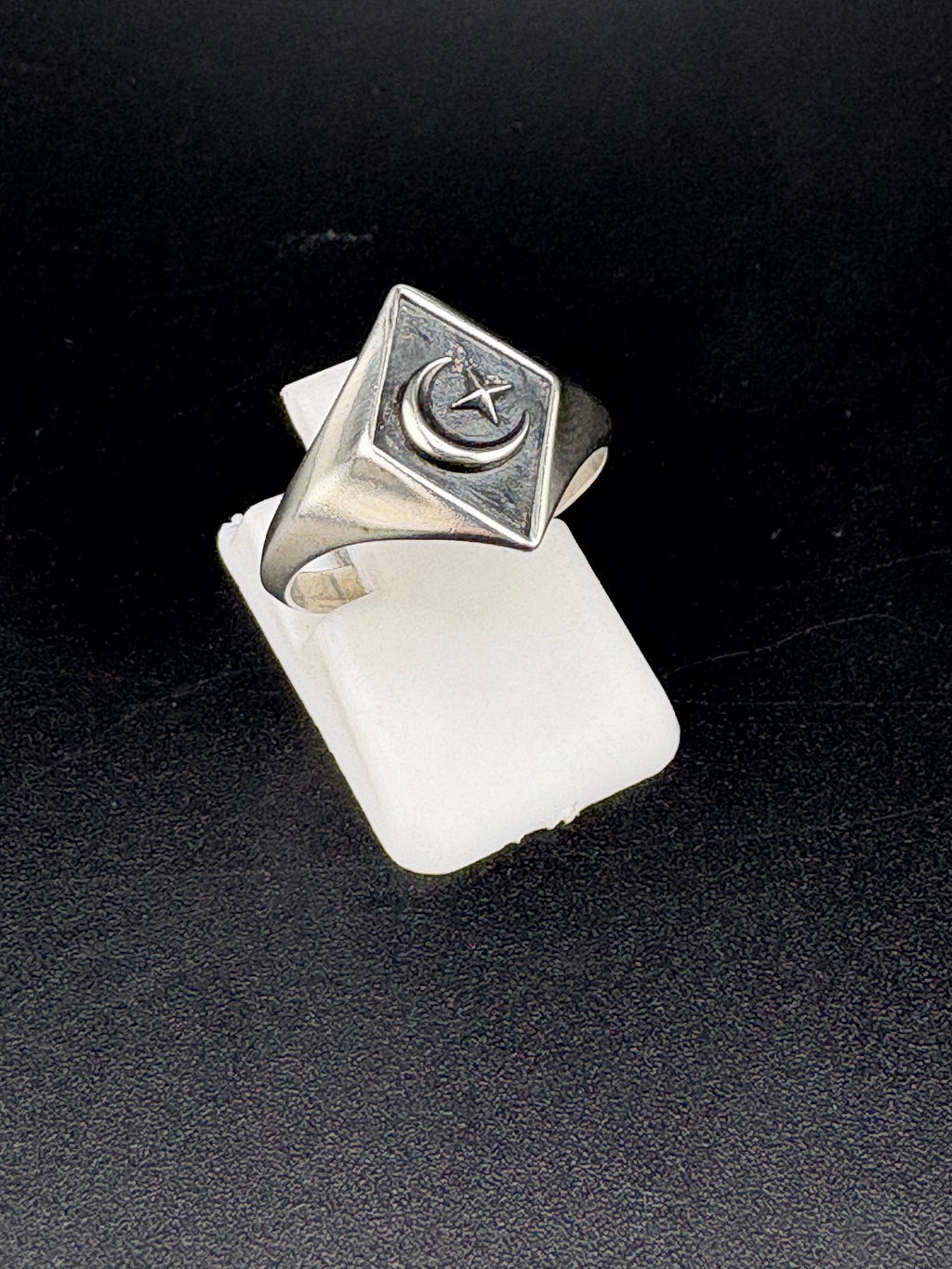 .925 Sterling Silver Celestial Moon & Star Ring – 2.29g – Size 6