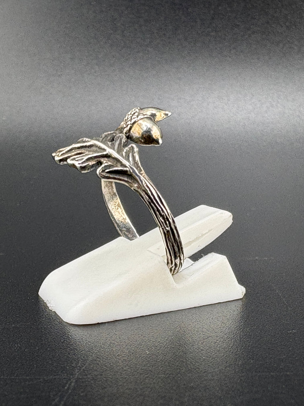 .925 Sterling Silver Acorn & Leaf Ring – 2.43g – Size 8 Adjustable