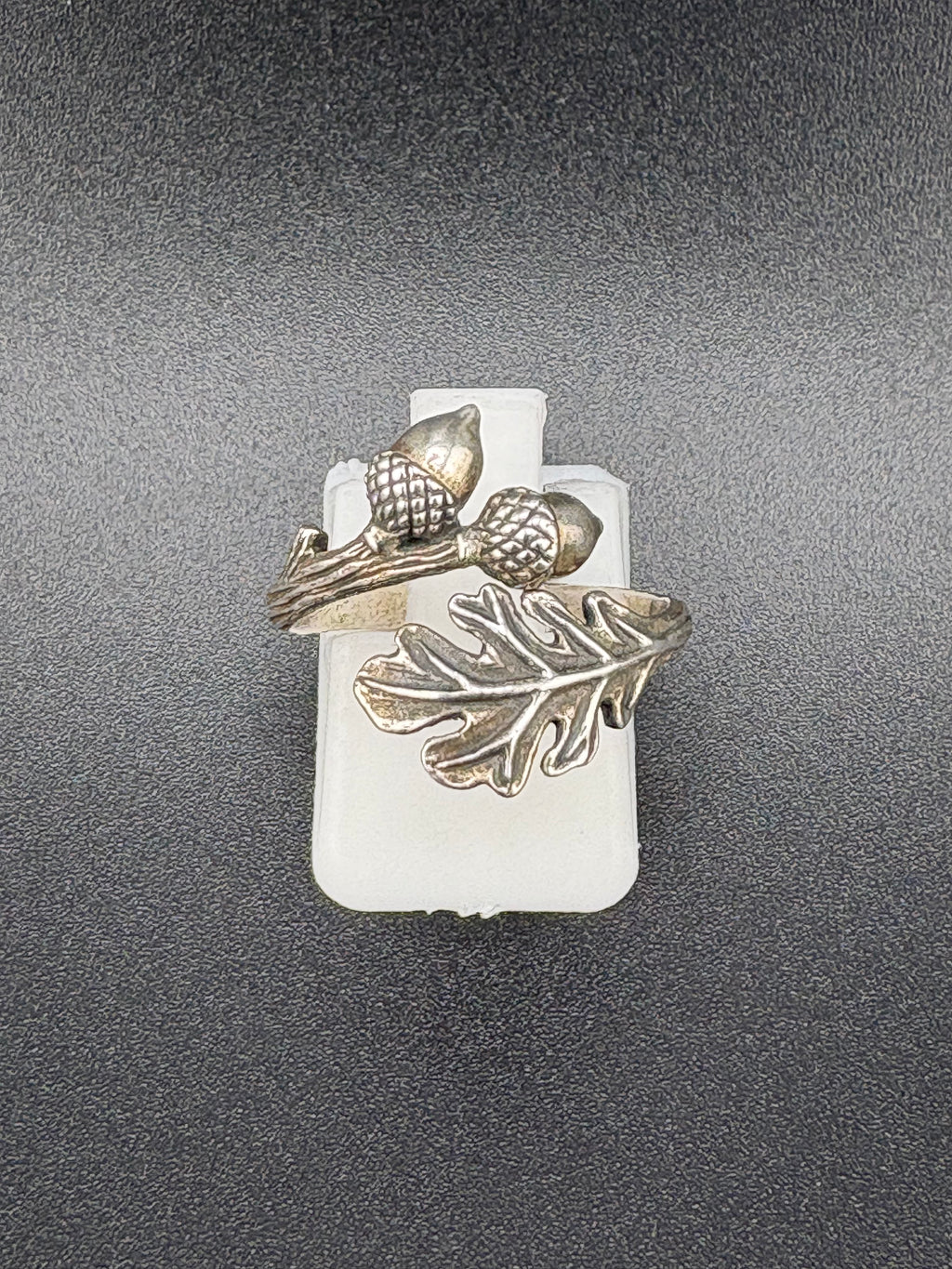 .925 Sterling Silver Acorn & Leaf Ring – 2.43g – Size 8 Adjustable