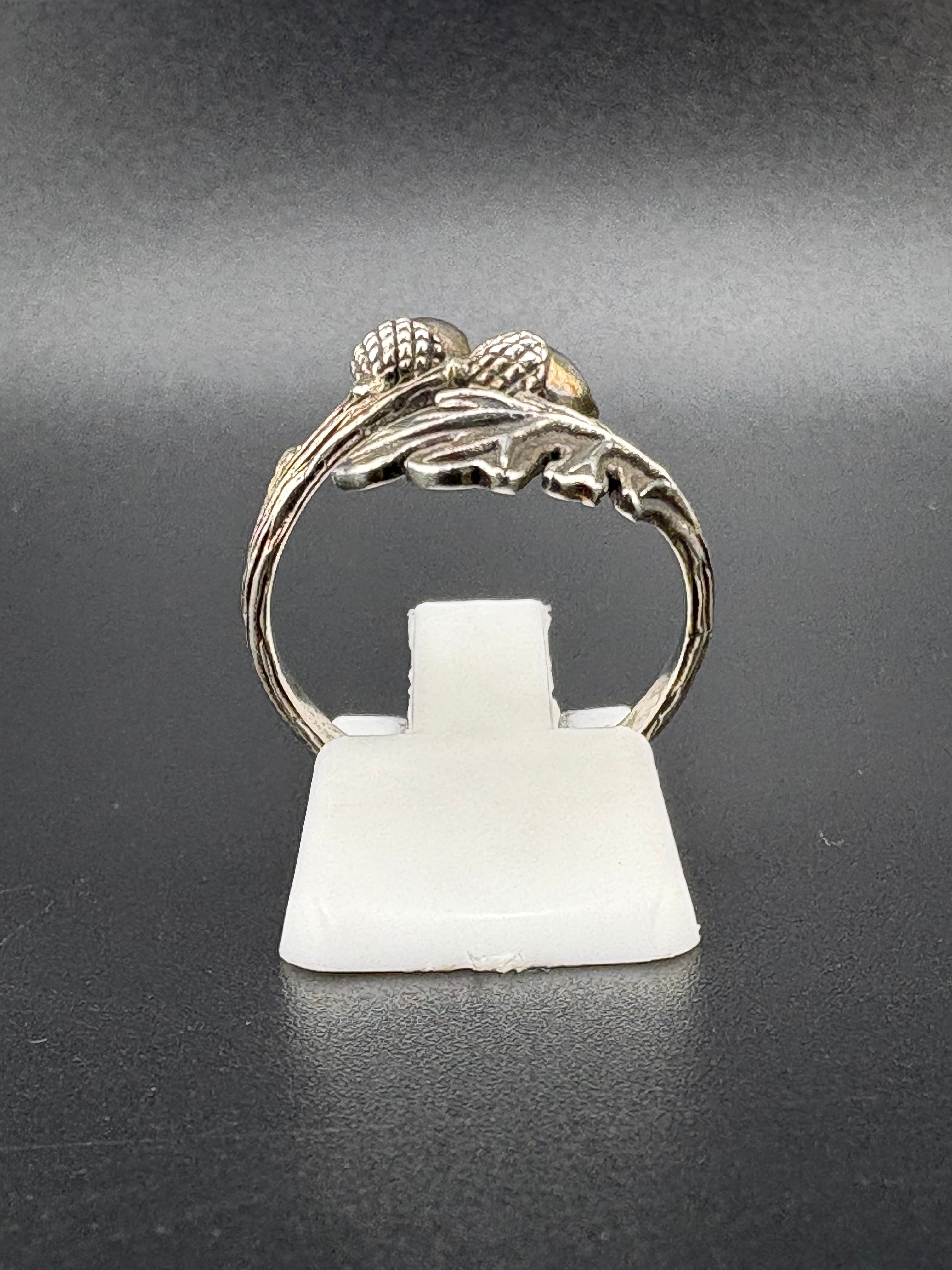 .925 Sterling Silver Acorn & Leaf Ring – 2.43g – Size 8 Adjustable