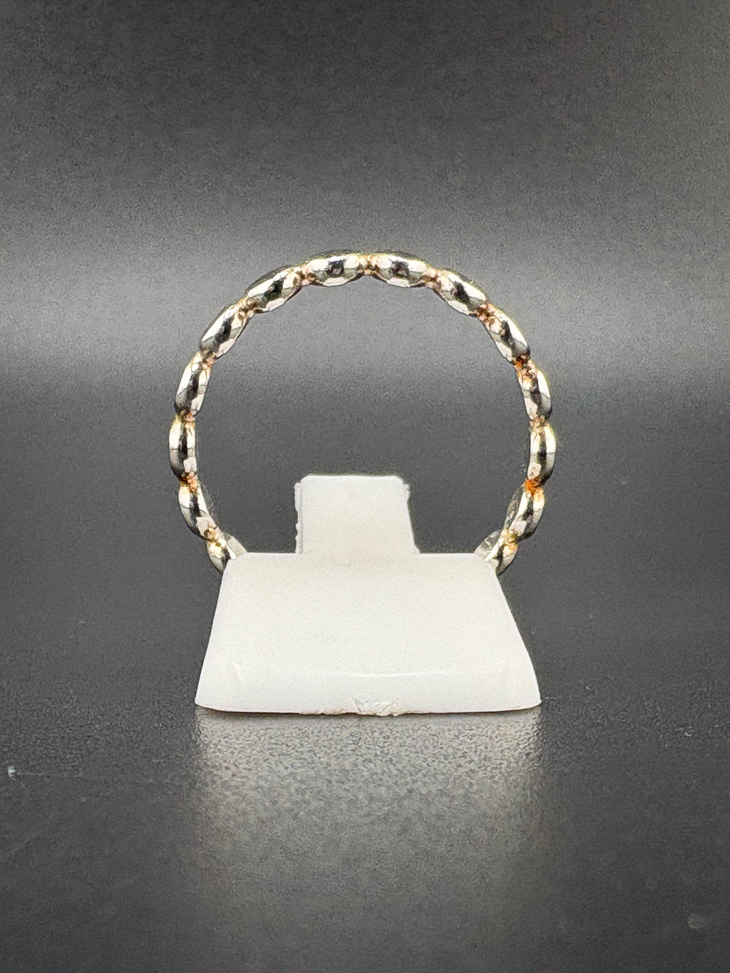 .925 Sterling Silver Dainty Circle Ring – 1.87g