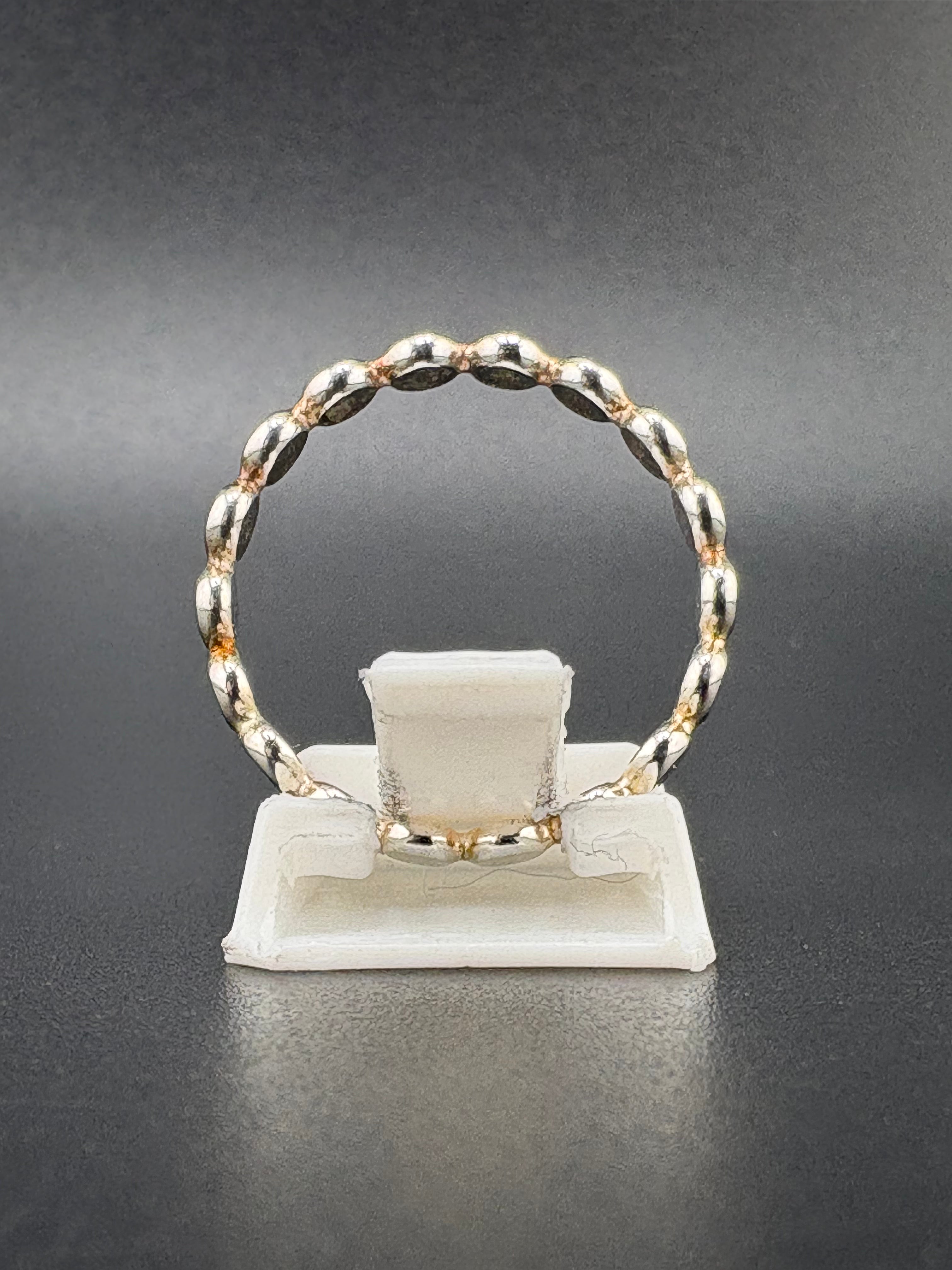 .925 Sterling Silver Dainty Circle Ring – 1.87g