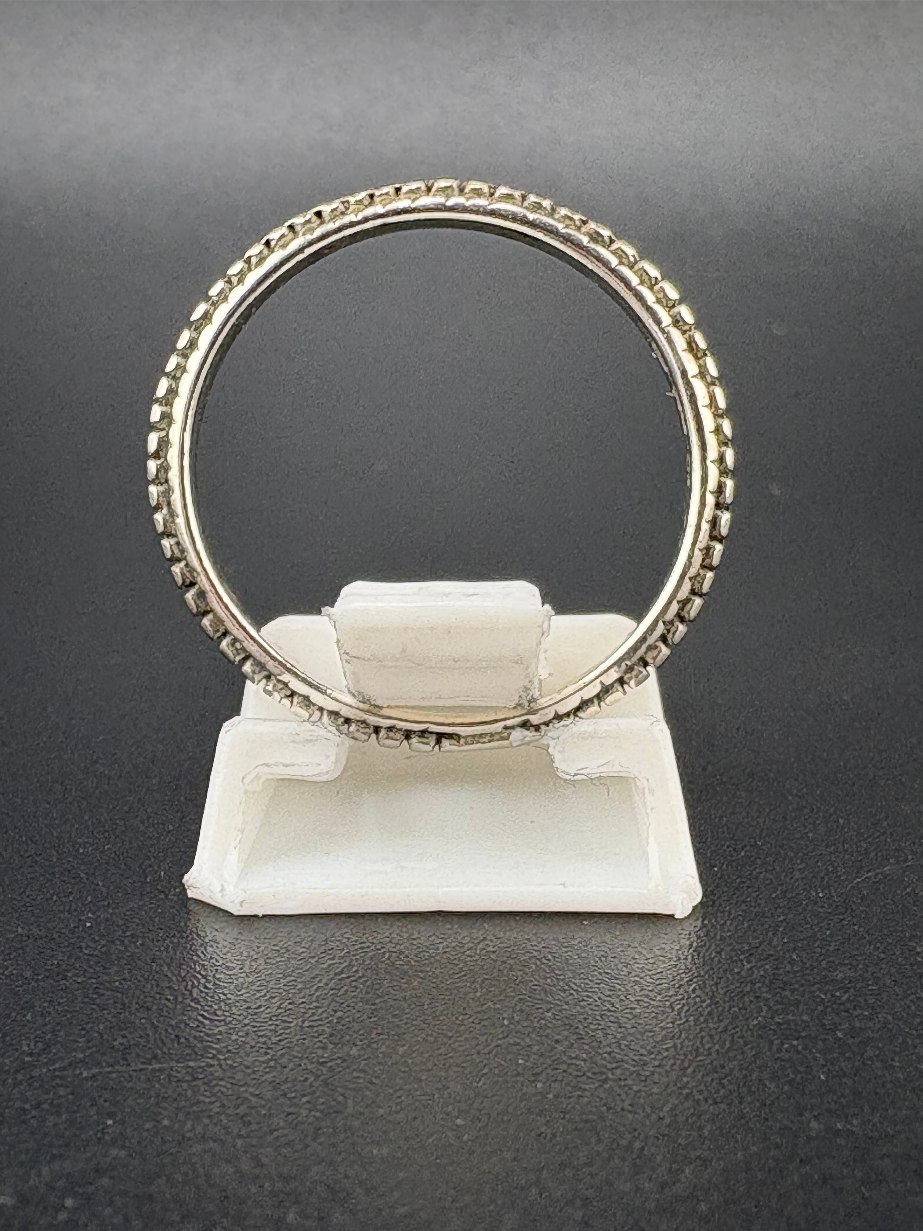 .925 Sterling Silver Textured Dainty Ring – 1.11g