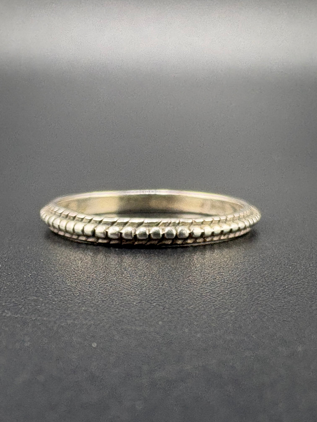 .925 Sterling Silver Textured Dainty Ring – 1.11g