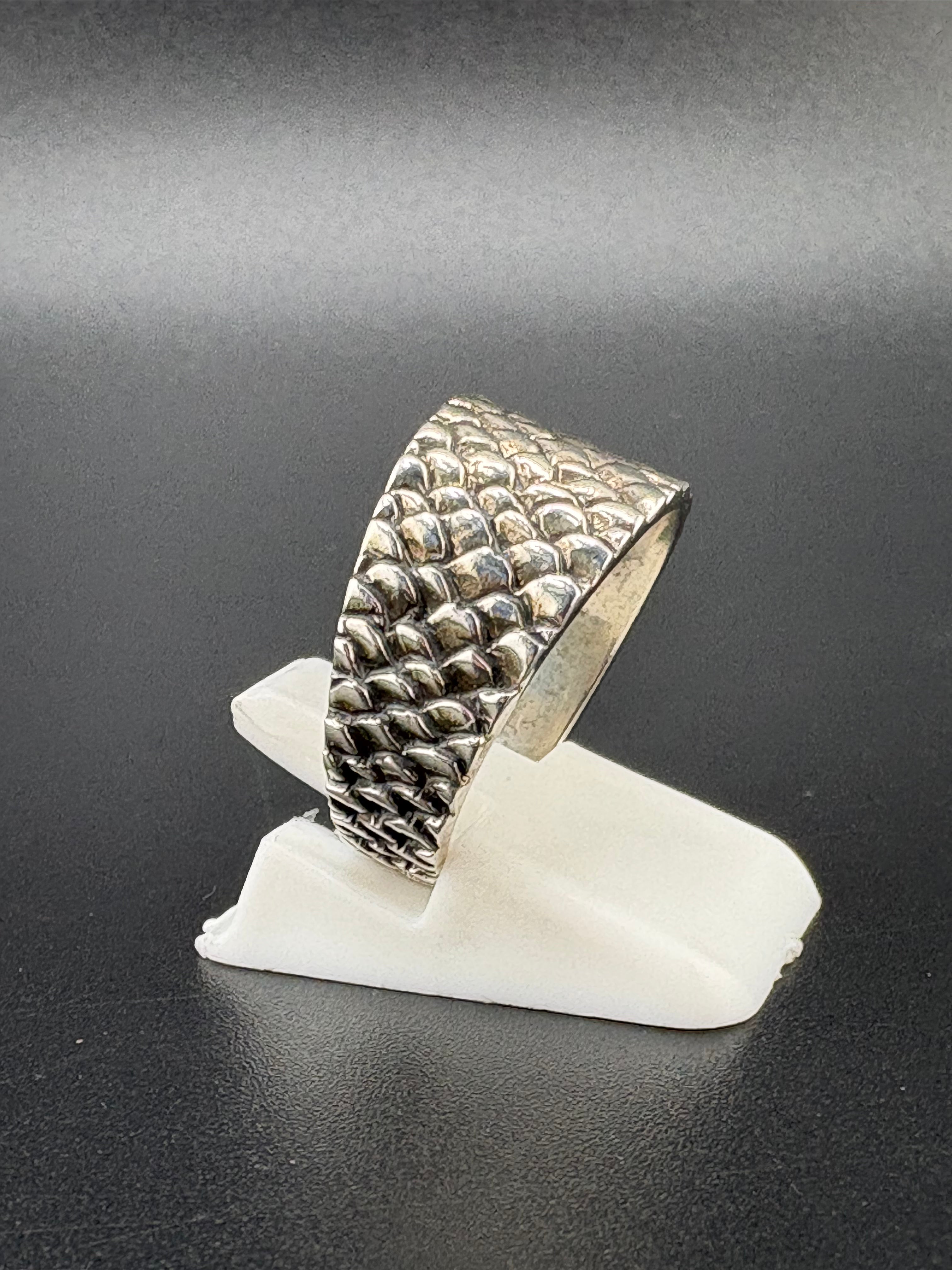 .925 Sterling Silver Dragon Scale Ring – 4.56g