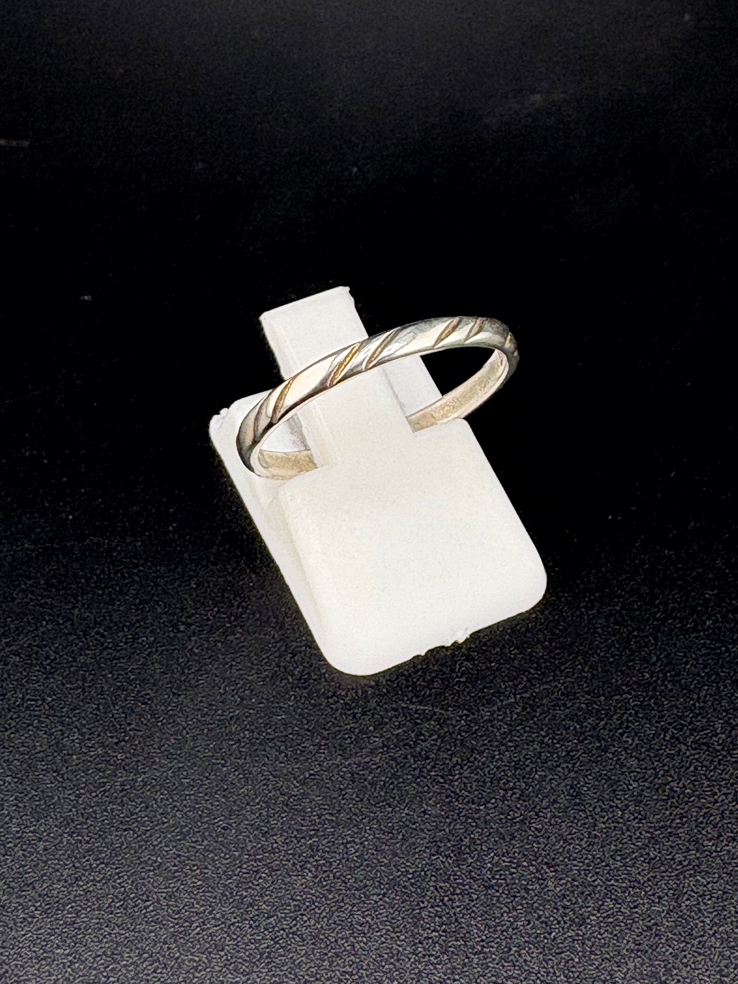 .925 Sterling Silver Textured Band Ring – 1.1g