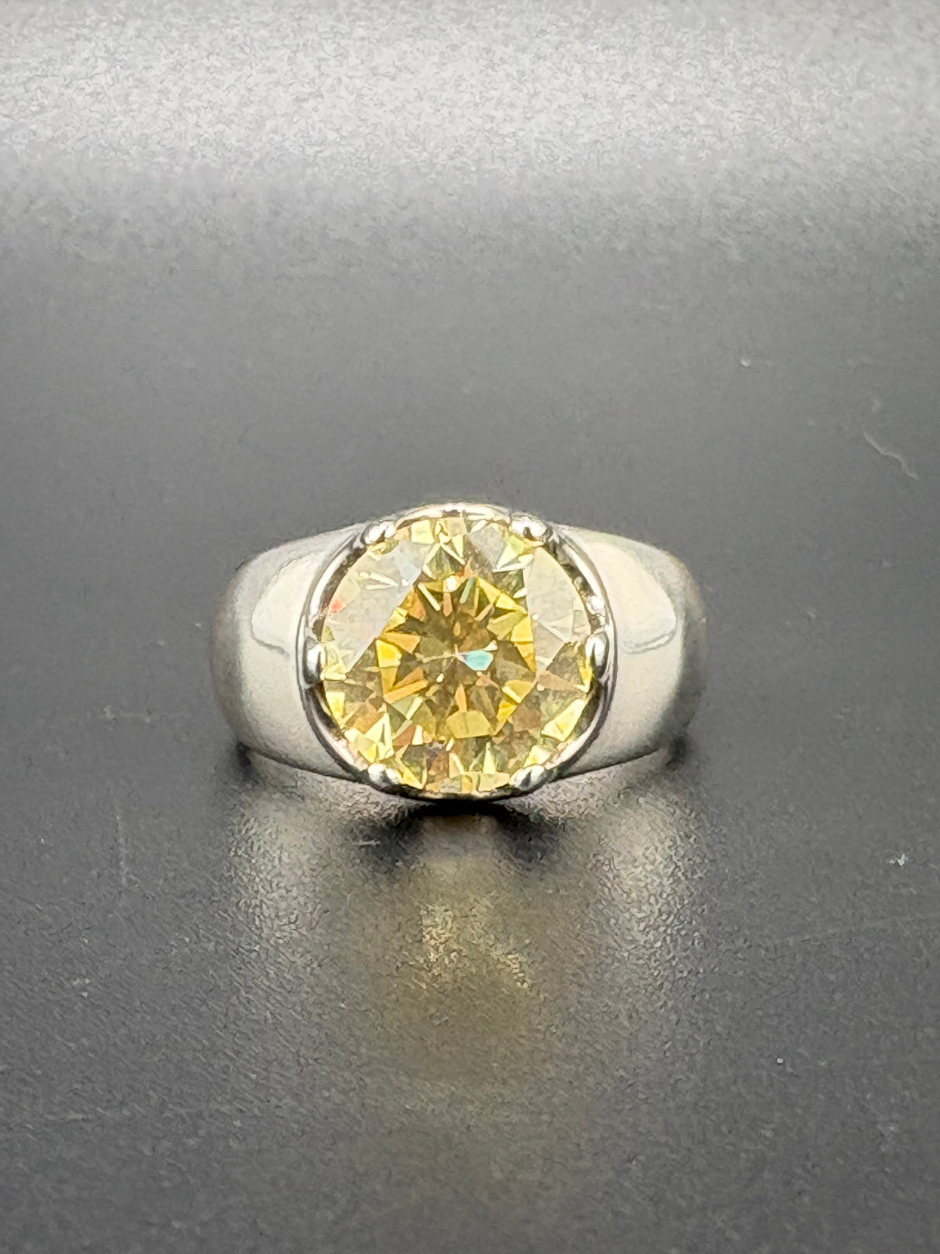 .925 Sterling Silver 4ct Canary Yellow CZ Ring – 6.48g – Size 7