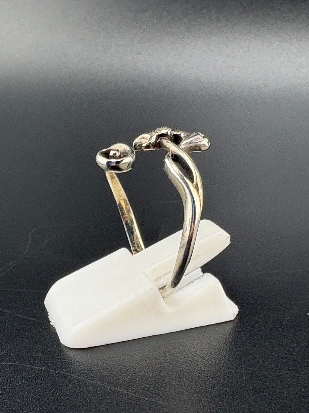 .925 Sterling Silver Lotus Flower Ring – 3.21g – Size 7.5 Adjustable
