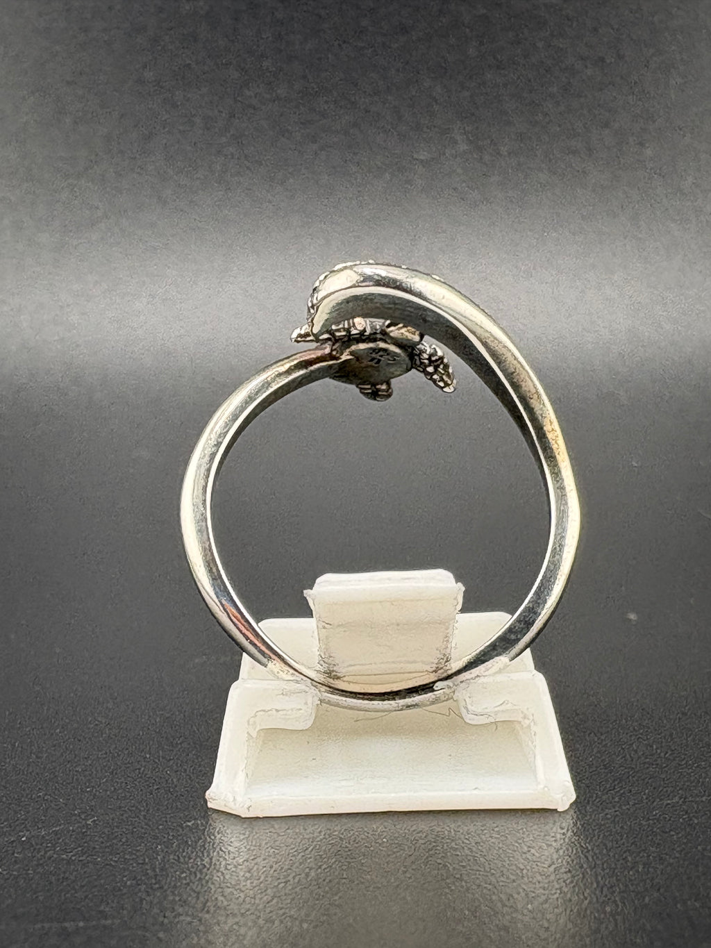.925 Sterling Silver Turtle & Wave Ring – 2.52g – Size 7
