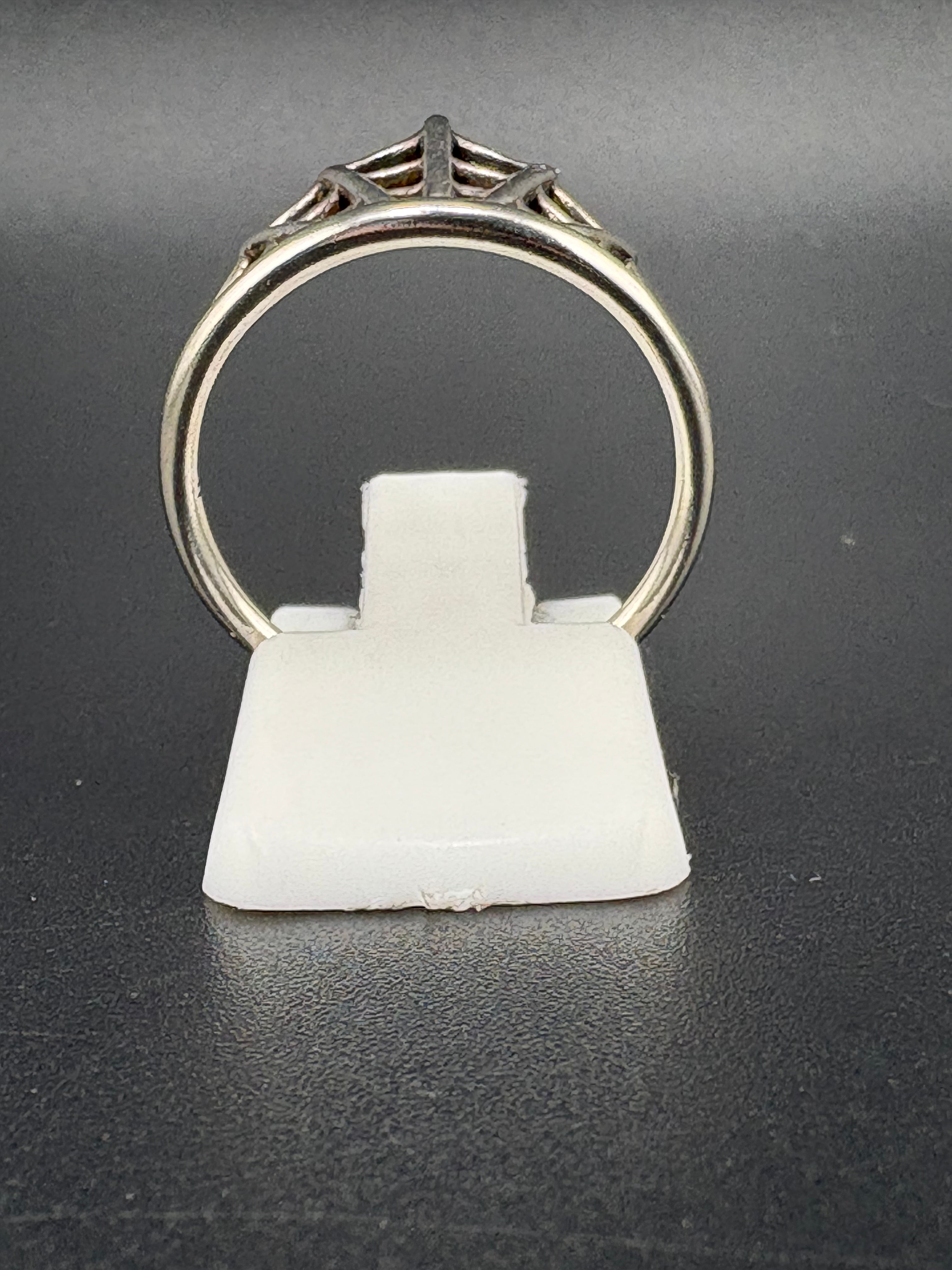 .925 Sterling Silver Spider Web Tiara Ring – 2.17g – Size 7.25