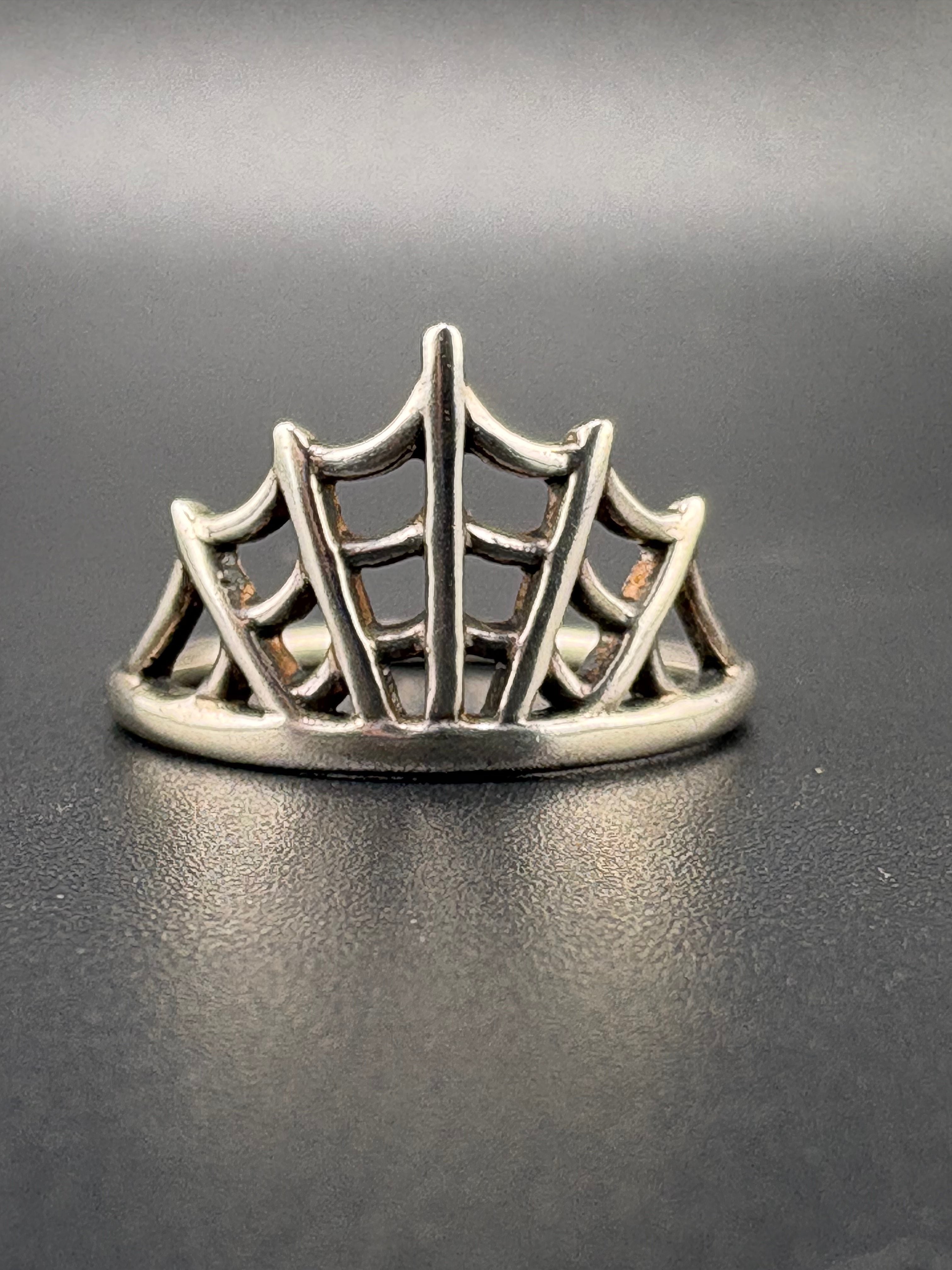 .925 Sterling Silver Spider Web Tiara Ring – 2.17g – Size 7.25