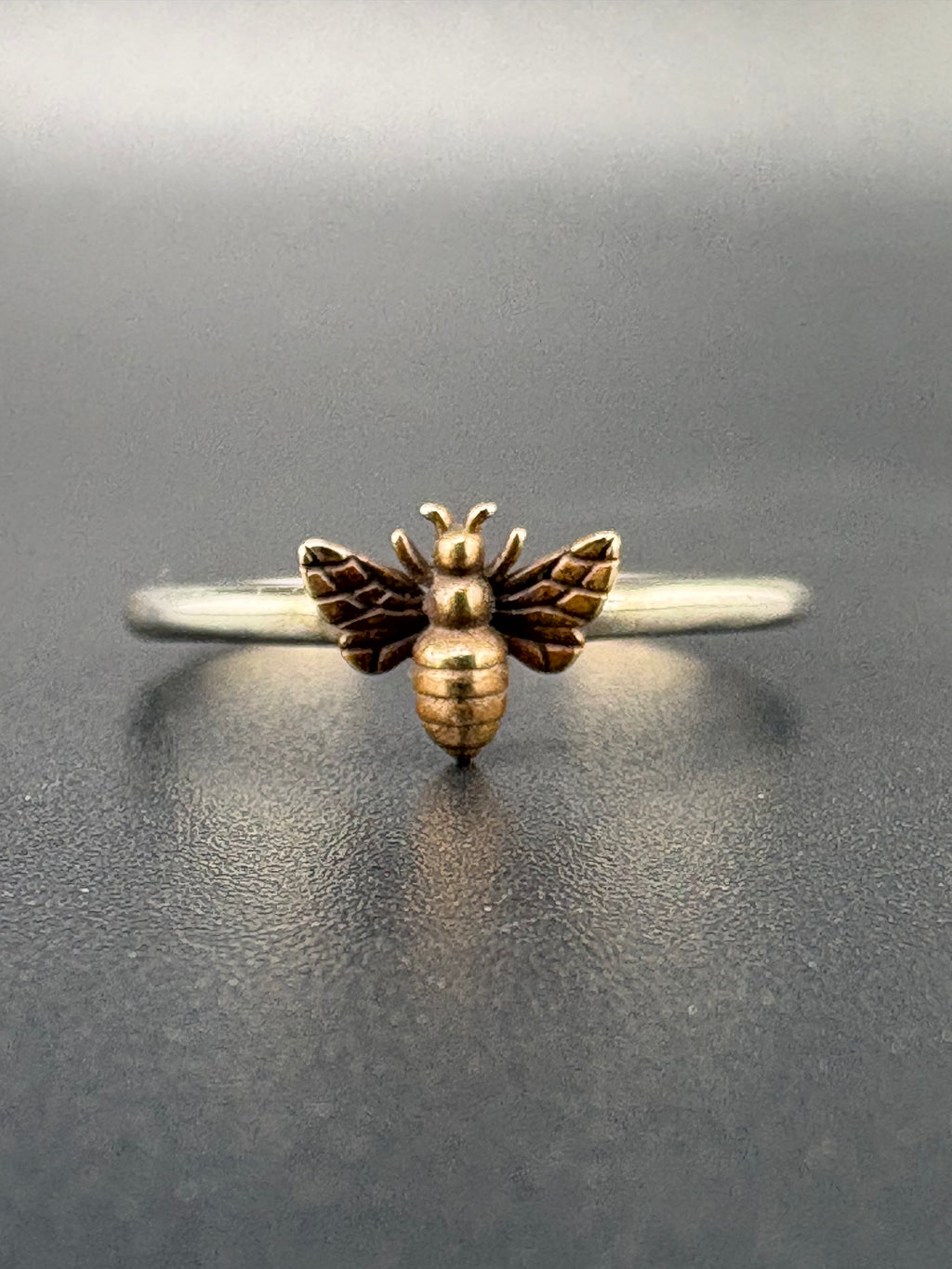 .925 Sterling Silver Bumblebee Ring – 1g – Size 7
