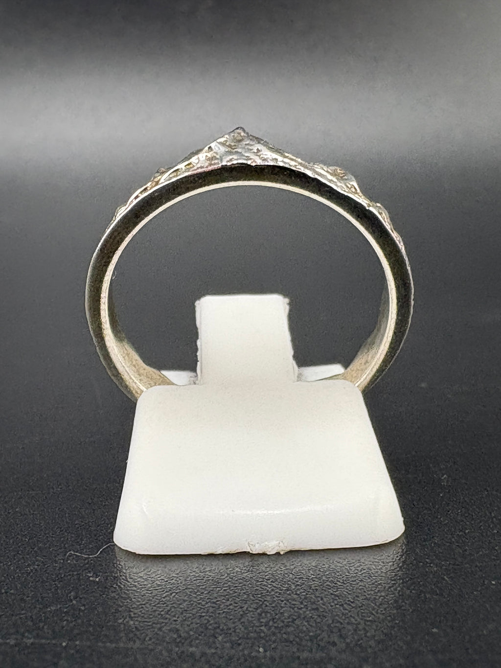 .925 Sterling Silver Mountain Peak Ring – 2.6g – Size 7