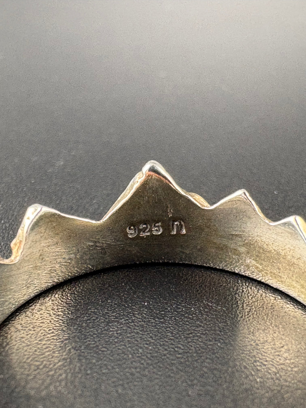 .925 Sterling Silver Mountain Peak Ring – 2.6g – Size 7