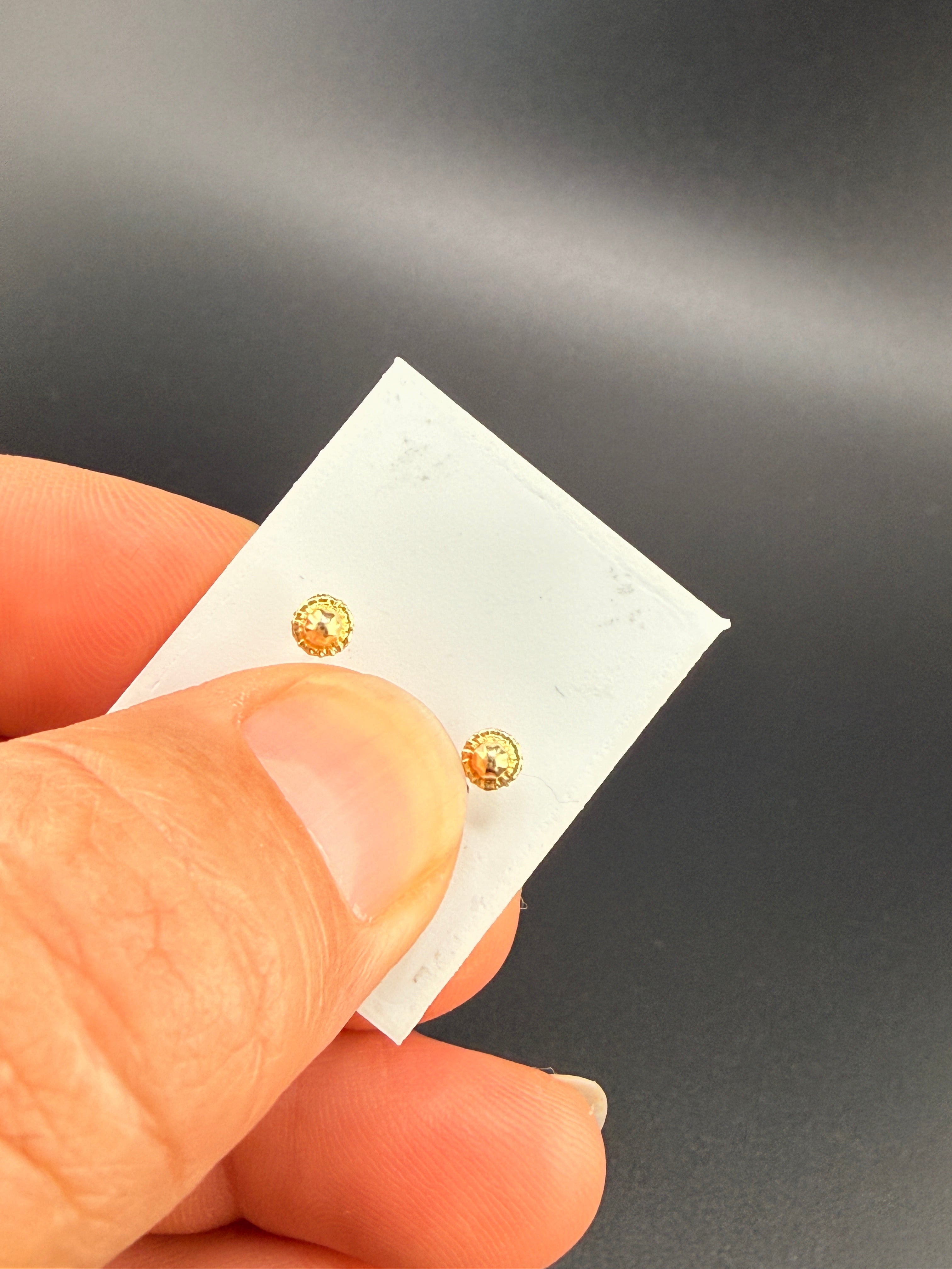 14K Gold Oyster Cloverleaf Earrings – 1.78g Real Gold Designer Stud Earrings | Wholesale Price