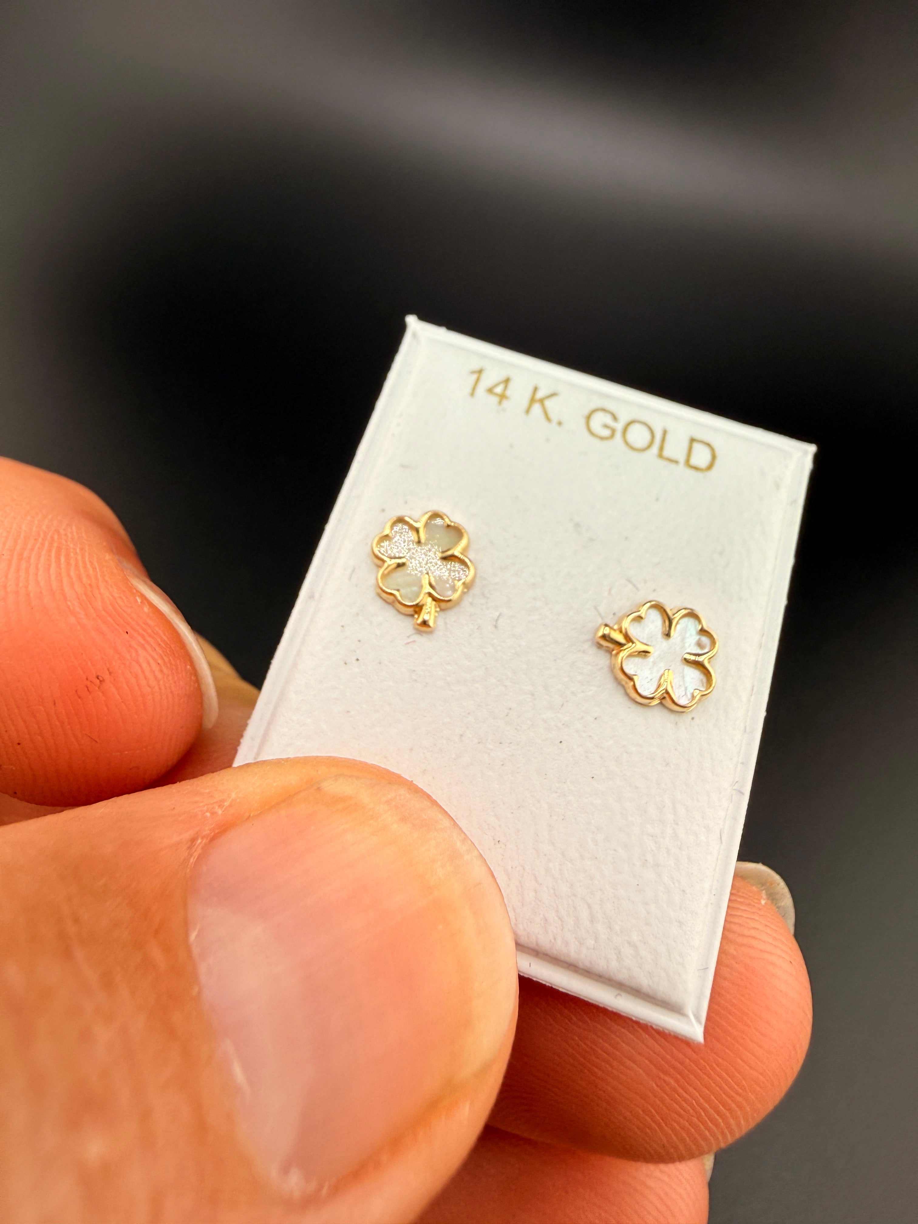 14K Gold Oyster Cloverleaf Earrings – 1.78g Real Gold Designer Stud Earrings | Wholesale Price
