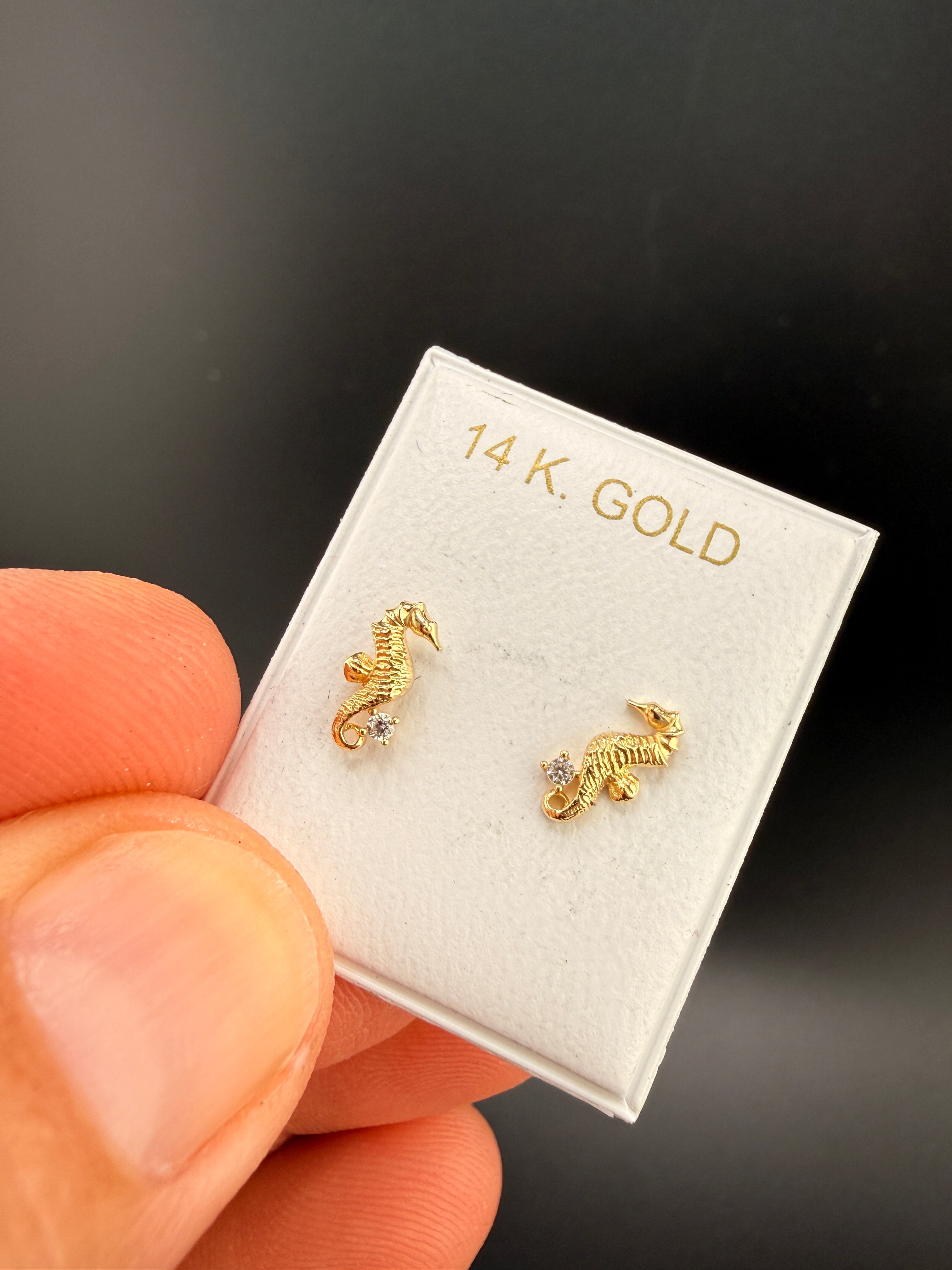 14K Solid Gold Seahorse Earrings – Unique Nautical Gold Stud Earrings | Wholesale Price Jewelry
