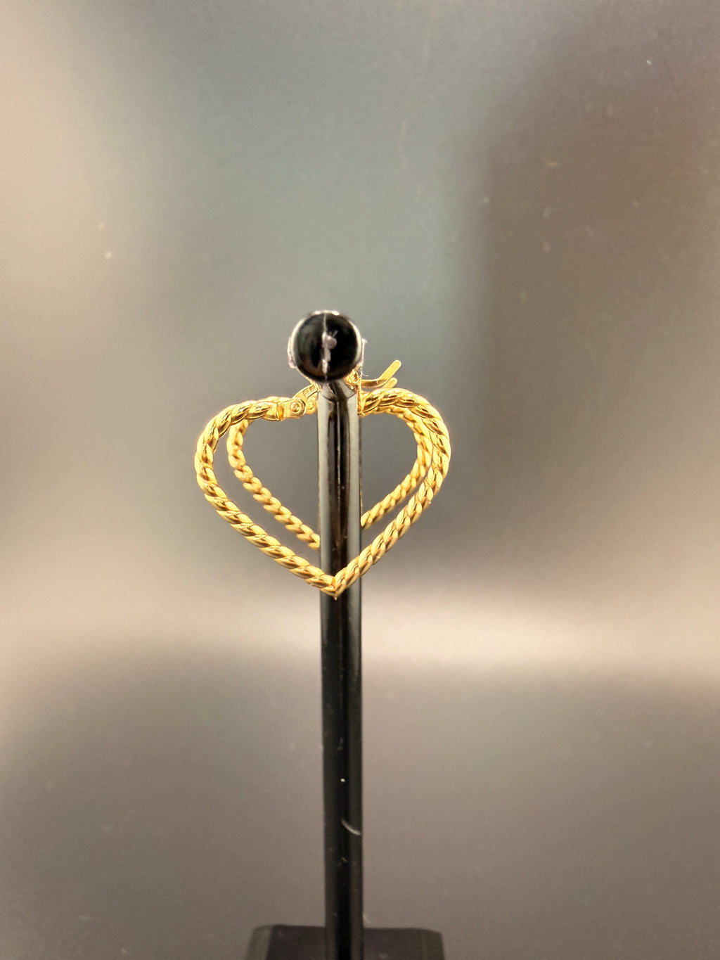 14K Solid Gold Heart Hoop Earrings – Lightweight Diamond-Cut Heart Hoops (1.53g) | Jewelry Connect Wholesale Price