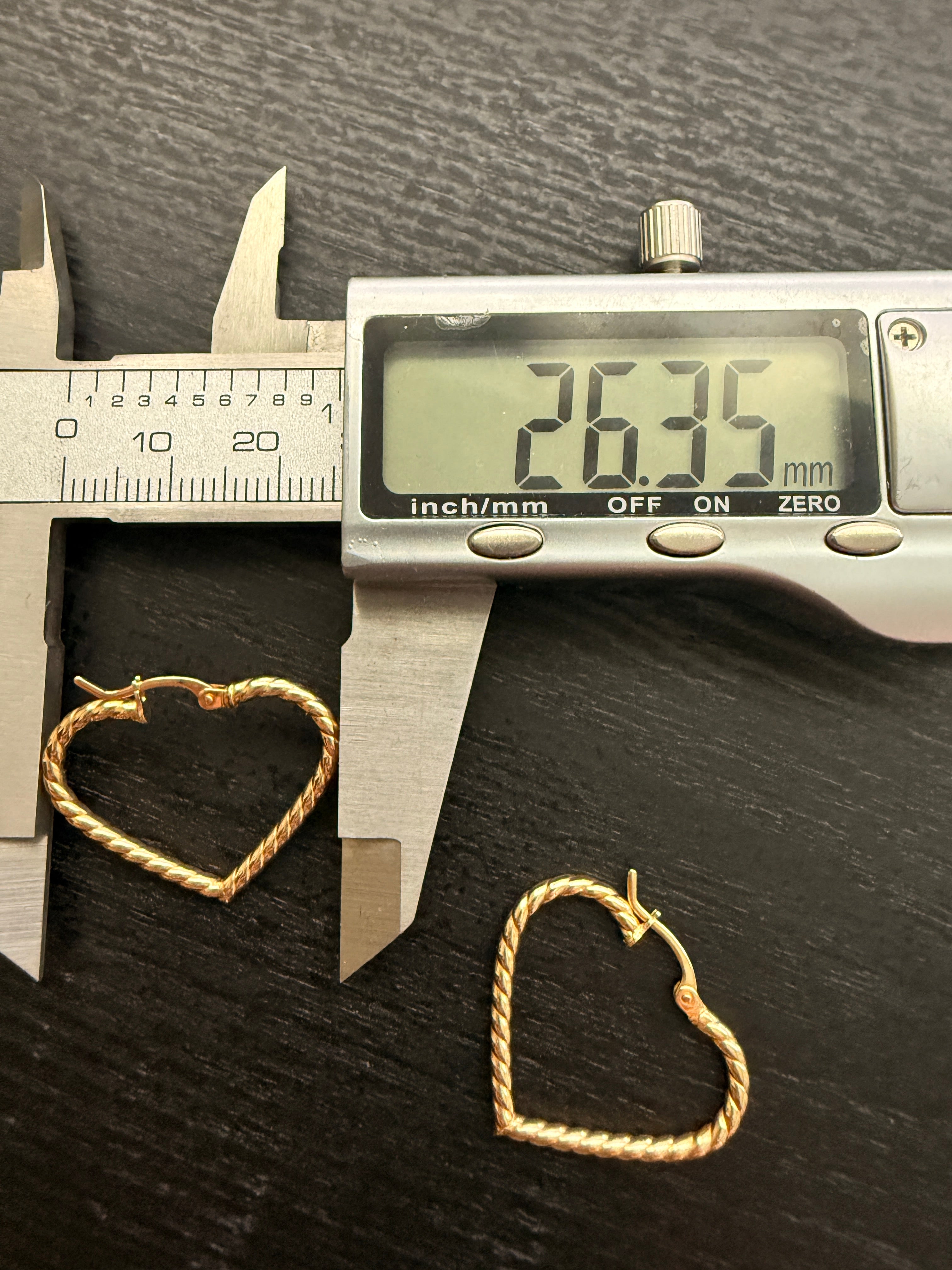14K Solid Gold Heart Hoop Earrings – Lightweight Diamond-Cut Heart Hoops (1.53g) | Jewelry Connect Wholesale Price