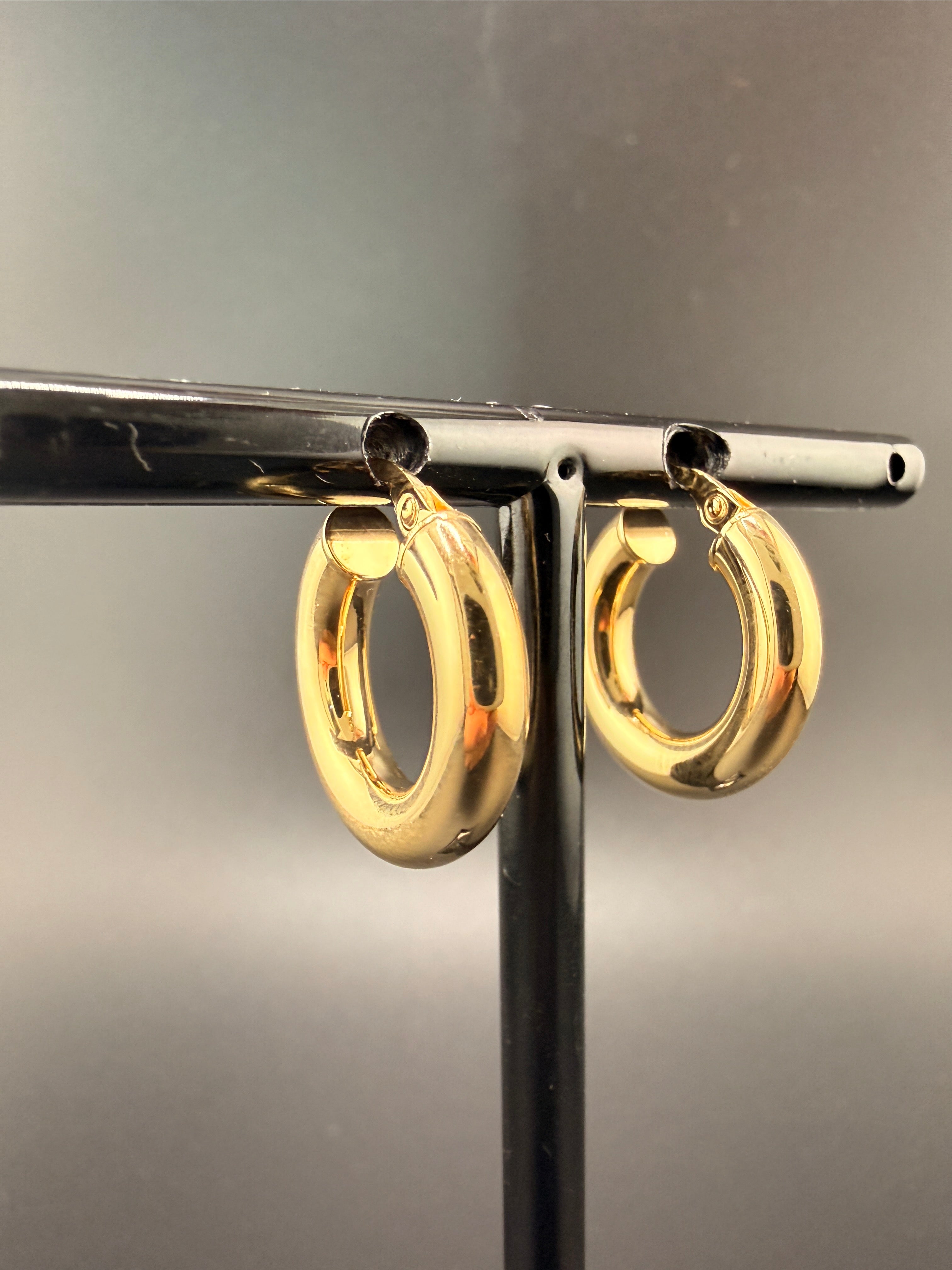 14K Solid Gold Hoop Earrings – 1.90 Grams Real Gold Hoops | Wholesale Jewelry Price