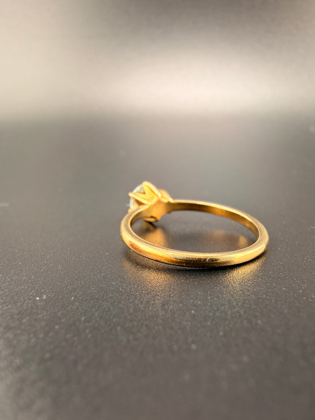 14K Gold Solitaire Moissanite Ring – 5.5mm Round Cut | Women's Classic Engagement Ring