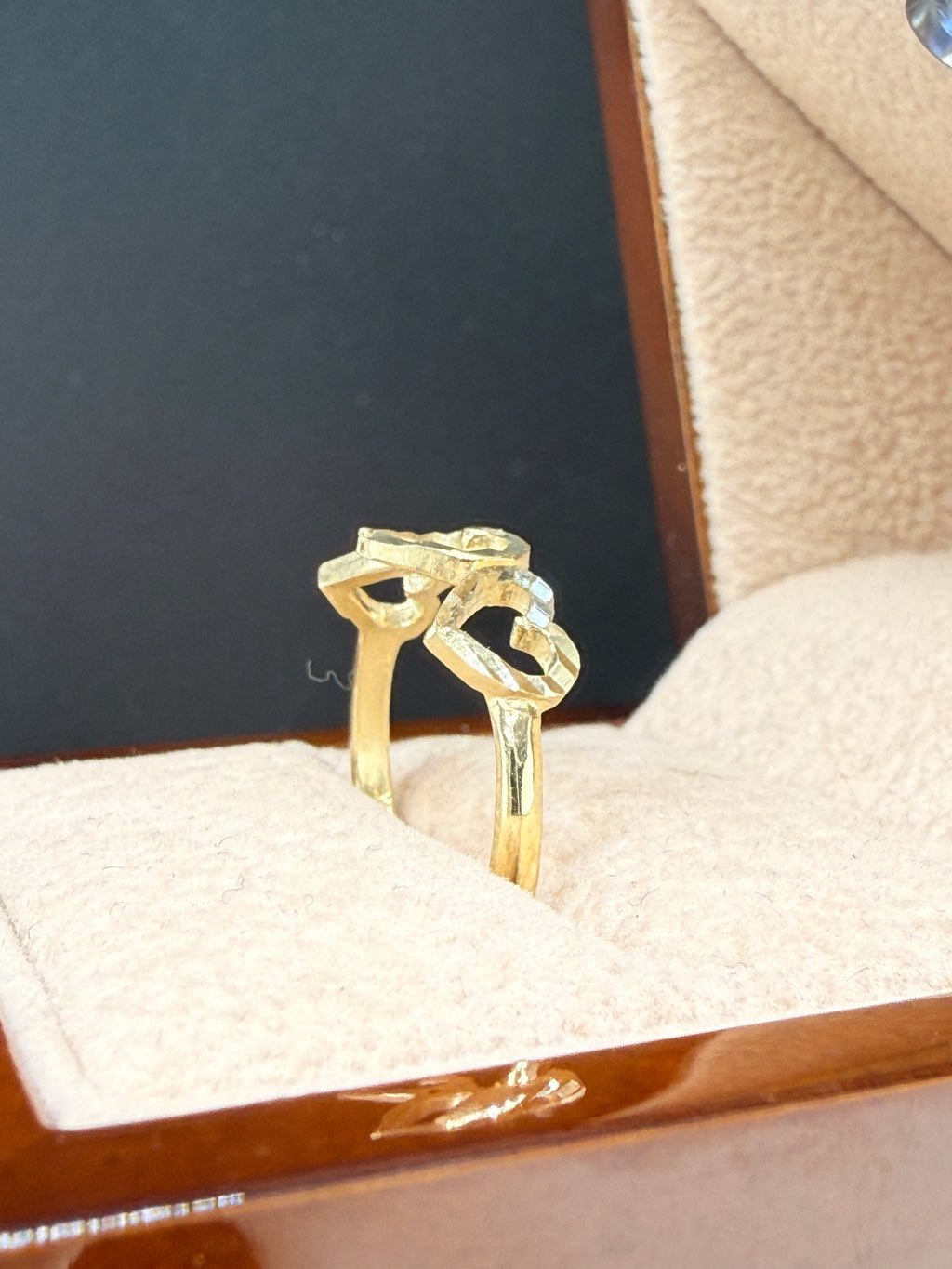 10K Gold 3 Heart Women’s Ring – Size 7 | 1.6g Solid Gold Love Ring | Jewelry Connect