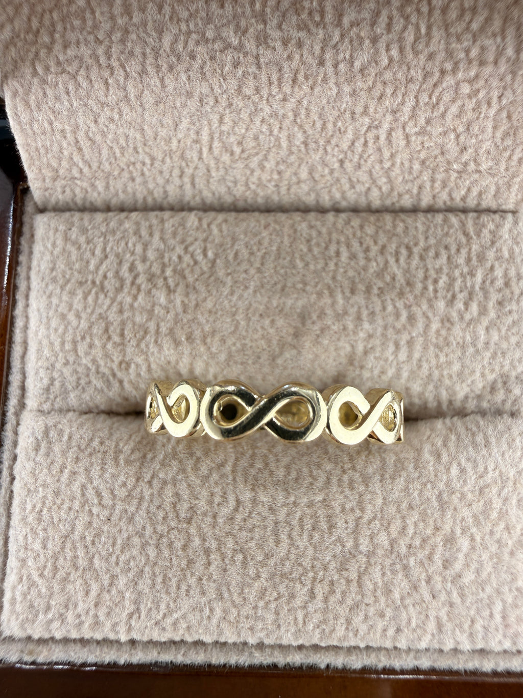 10K Gold Infinity Ring for Women – 1.6g Minimalist Love Symbol Ring Size 6.5 | Jewelry Connect