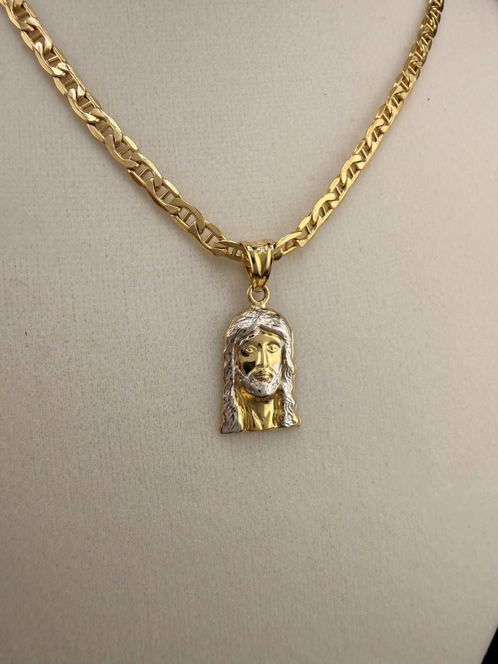 10K Gold Jesus Pendant (1.2g) – Solid Gold Religious Pendant | Wholesale Price by Jewelry Connect