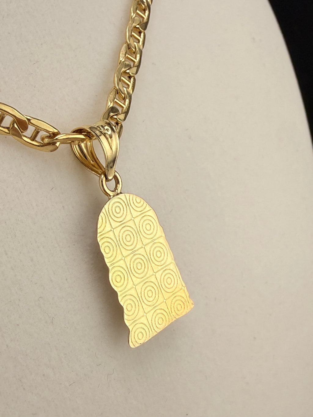 10K Gold Jesus Pendant (1.2g) – Solid Gold Religious Pendant | Wholesale Price by Jewelry Connect