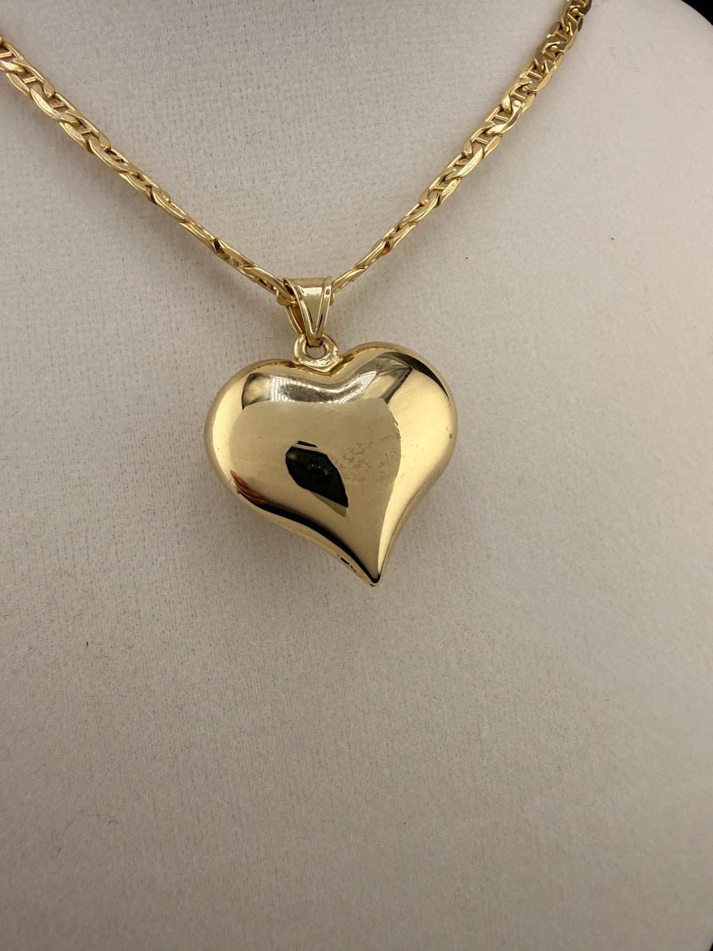 10K Solid Gold Heart Pendant – 3.7g Real Gold Love Pendant | Jewelry Connect Wholesale Price