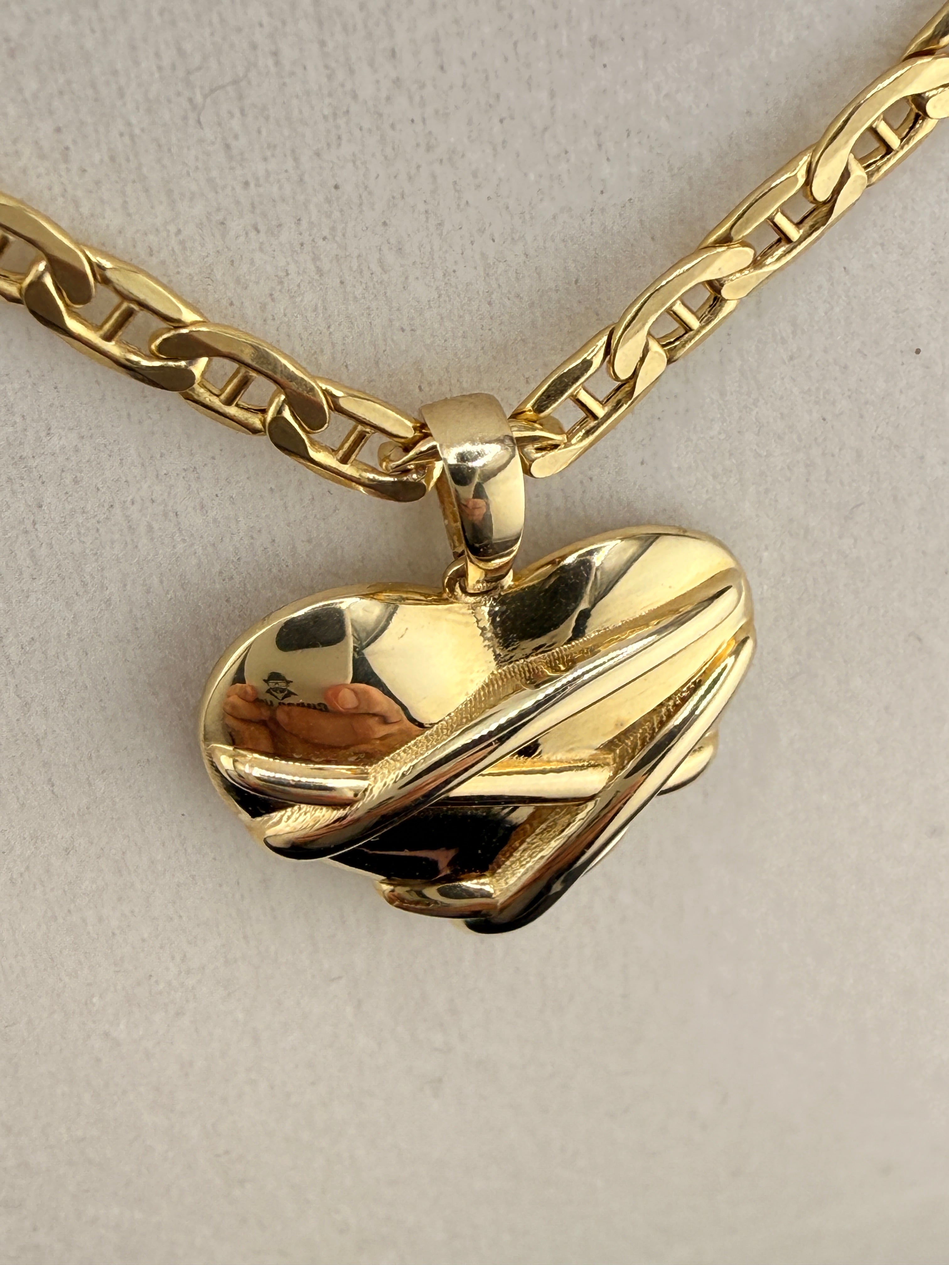 10K Gold Heart Pendant – Solid Gold Love Pendant (2.1g)