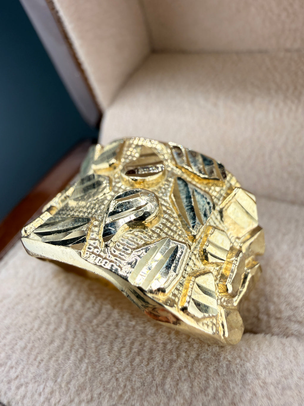 Men’s 10K Gold Nugget Ring – 7.7g Solid Gold Ring Size 10.5 | Wholesale Jewelry Price