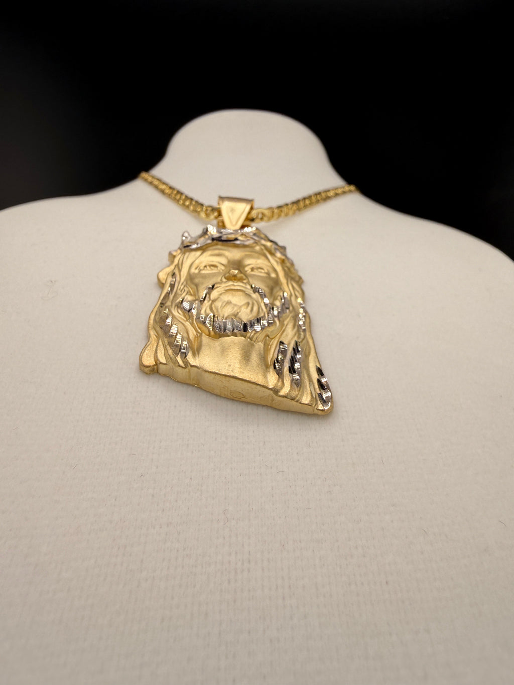 10K Gold Jesus Pendant – 10 Grams | Wholesale Price