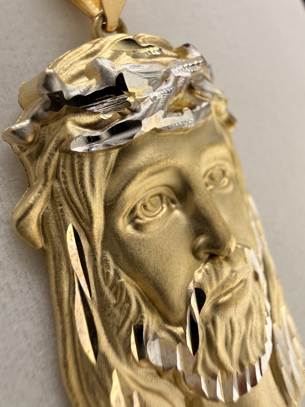 10K Gold Jesus Pendant – 10 Grams | Wholesale Price
