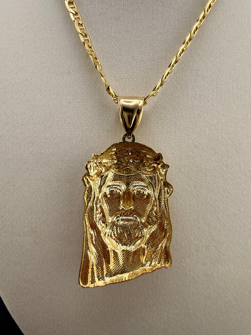 10K Gold Jesus Pendant – 10 Grams | Wholesale Price