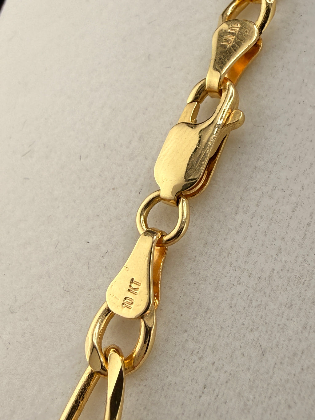 10K Gold Figaro Chain Necklace 5.2mm – 24 Inch Solid Gold Figaro Link (23.3g) | Wholesale Price by Jewelry Connect