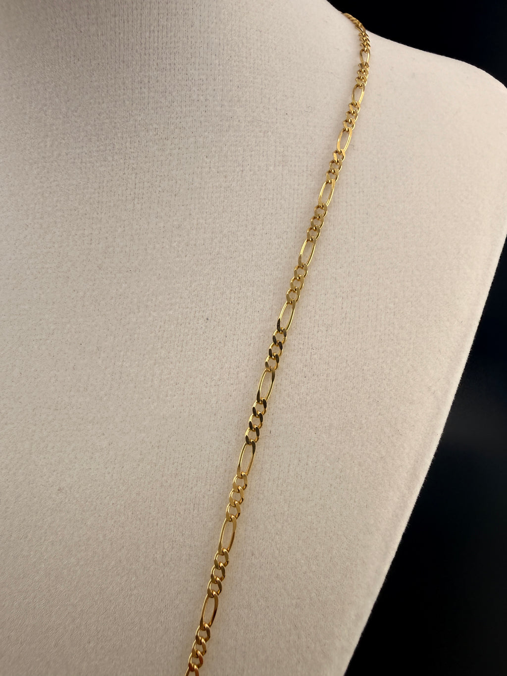 10K Solid Gold Figaro Necklace – 2.4mm 22” Italian Figaro Chain (5 Grams) | Real Gold Figaro Chain