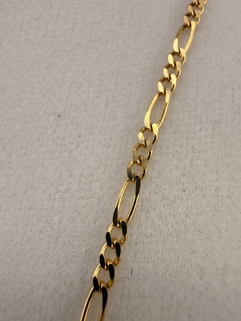 10K Solid Gold Figaro Necklace – 2.4mm 22” Italian Figaro Chain (5 Grams) | Real Gold Figaro Chain