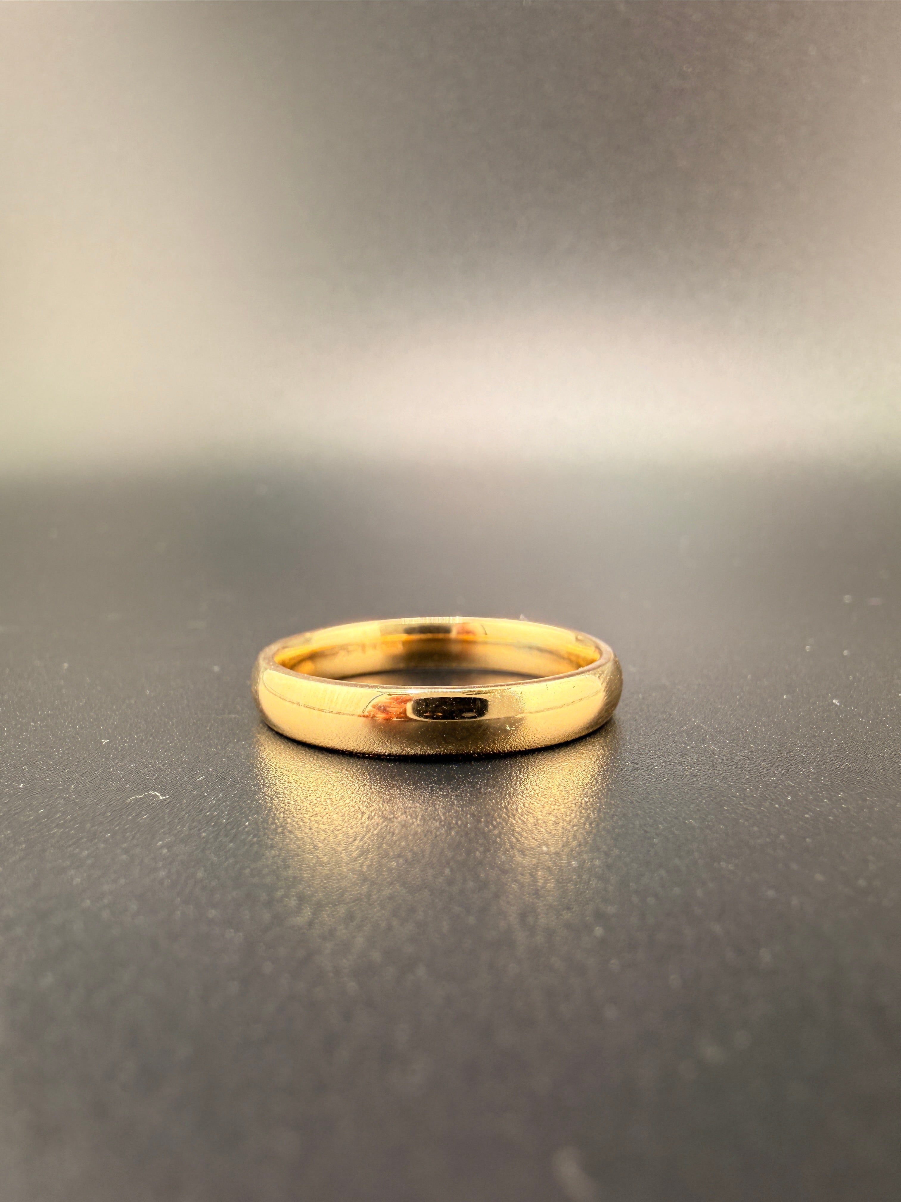 14K Solid Gold Men’s Wedding Band – 4mm Classic Plain Gold Ring (Size 11, 5.67g)