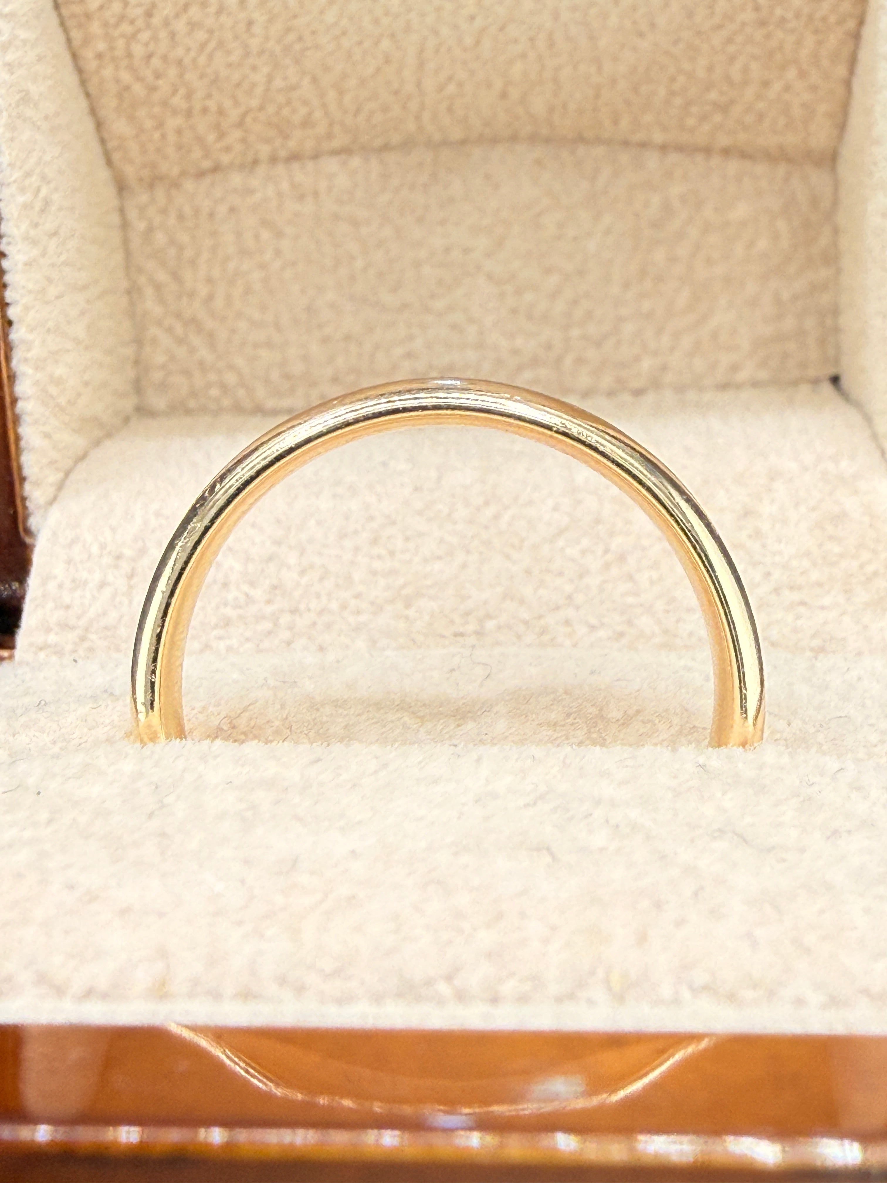 14K Solid Gold Men’s Wedding Band – 4mm Classic Plain Gold Ring (Size 11, 5.67g)