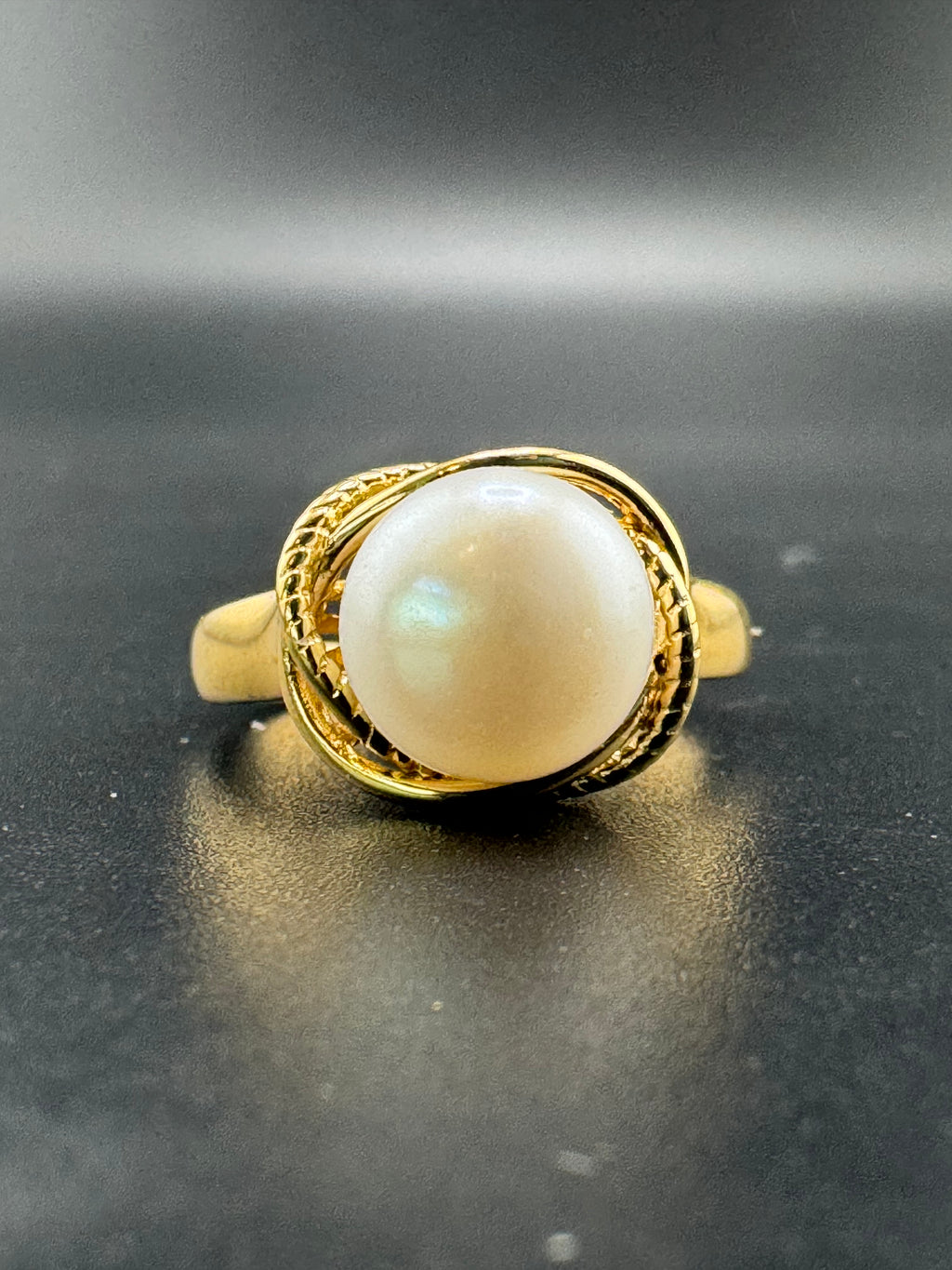 Gold Plated 925 Sterling Silver Pearl Ring – Size 7, 3.7 Grams